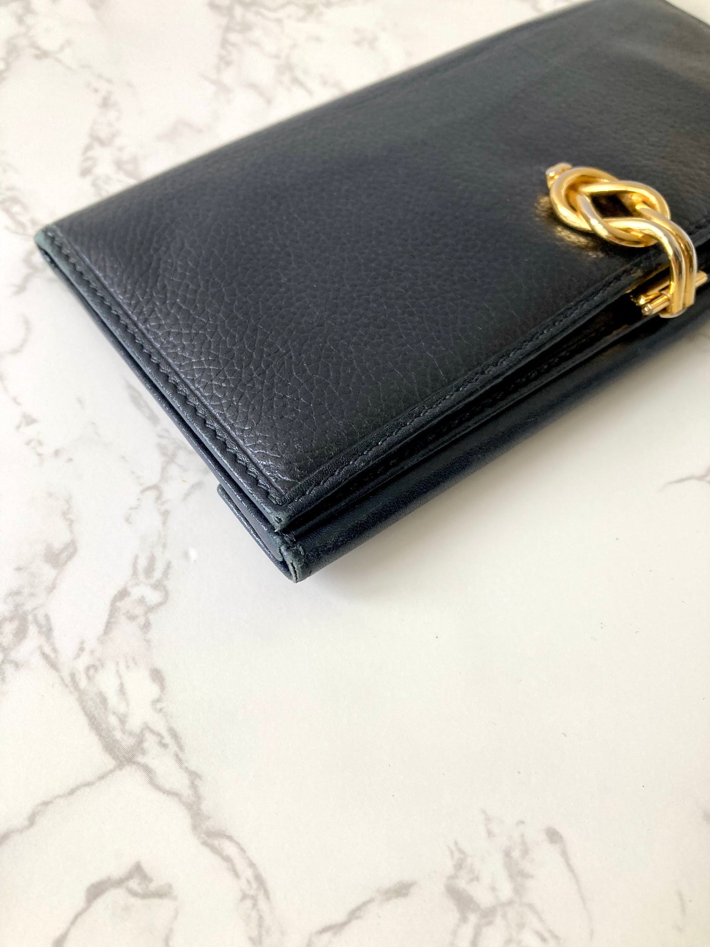 GUCCI Gold Knot Black Long Bi-fold Wallet