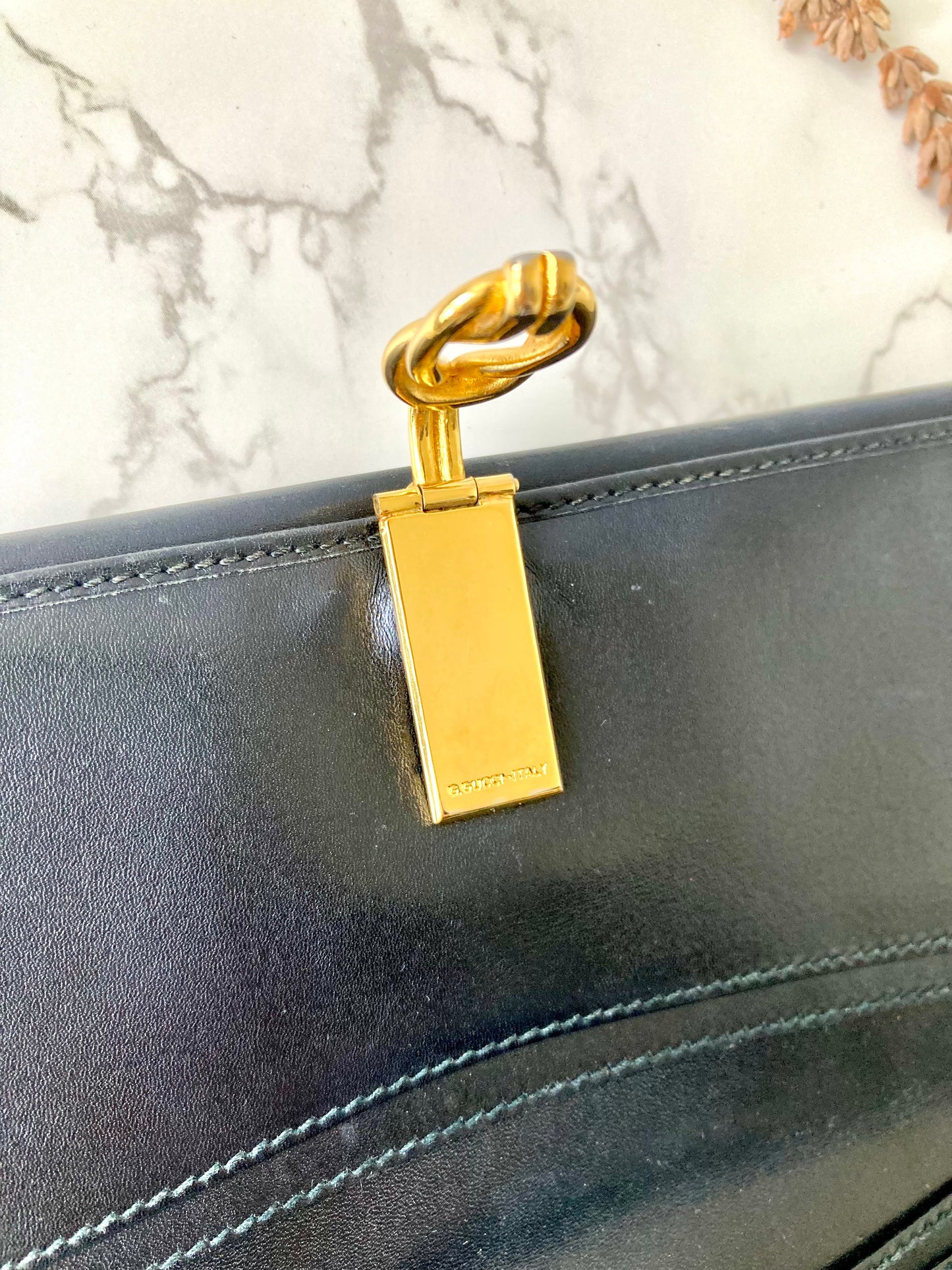 GUCCI Gold Knot Black Long Bi-fold Wallet