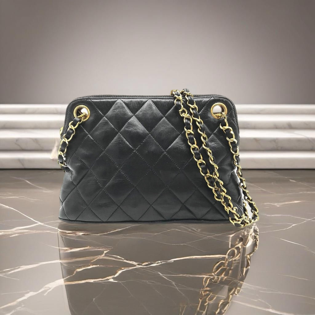 CHANEL rare black shell-shaped lambskin chain tote bag / side bag