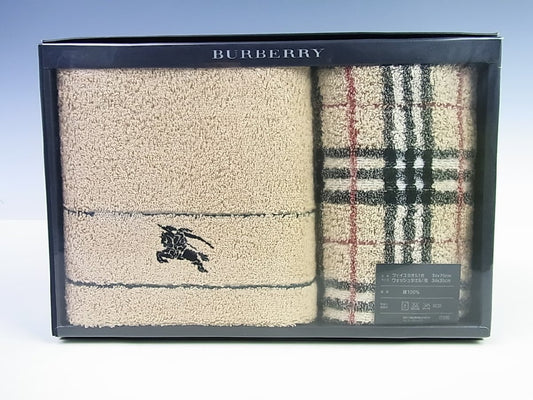 $3880 贈品 - BURBERRY經典毛巾禮盒 75x34cm