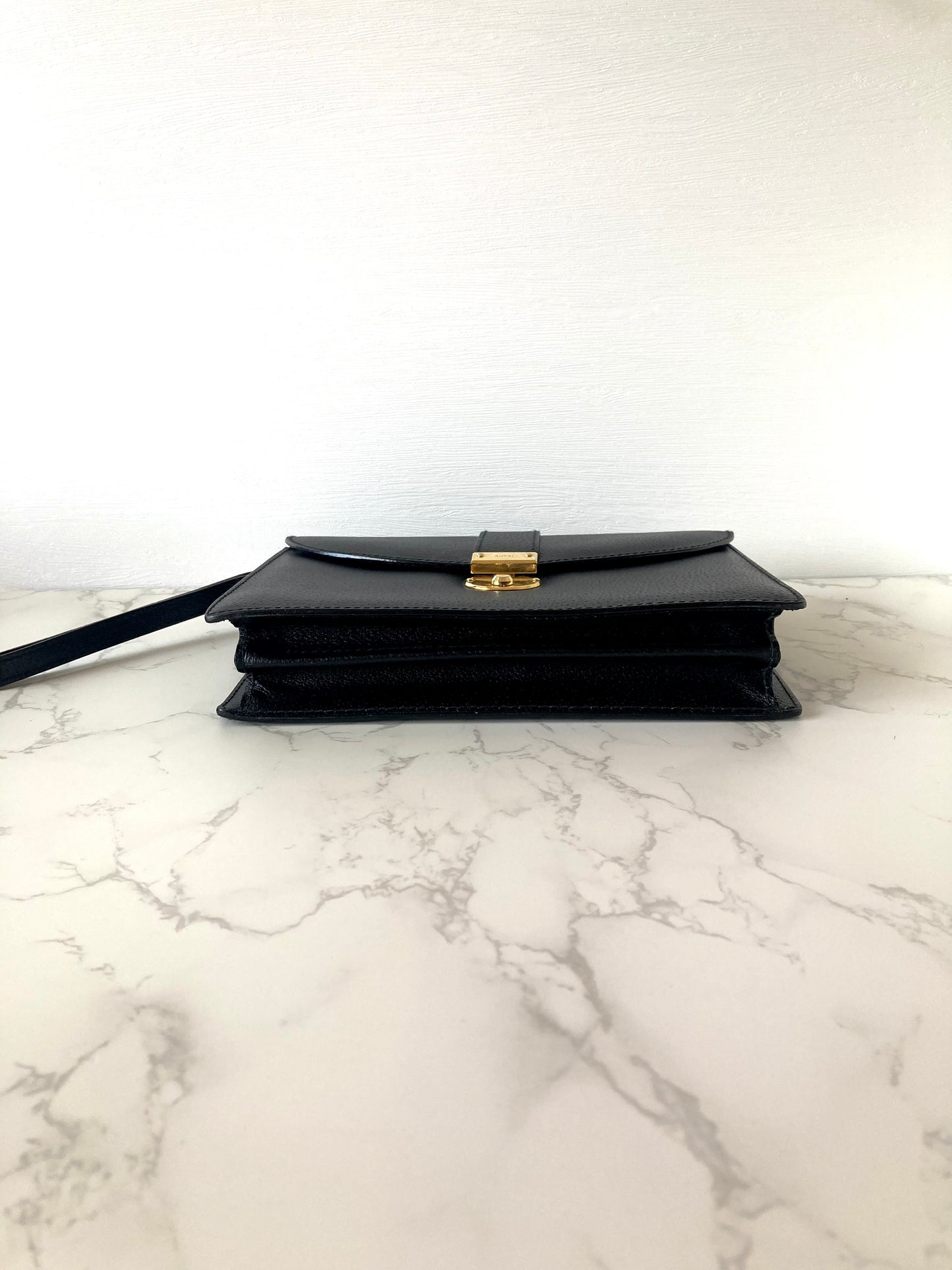GUCCI Black x Gold Calf Leather Two-way Shoulder Bag / Clutch Bag