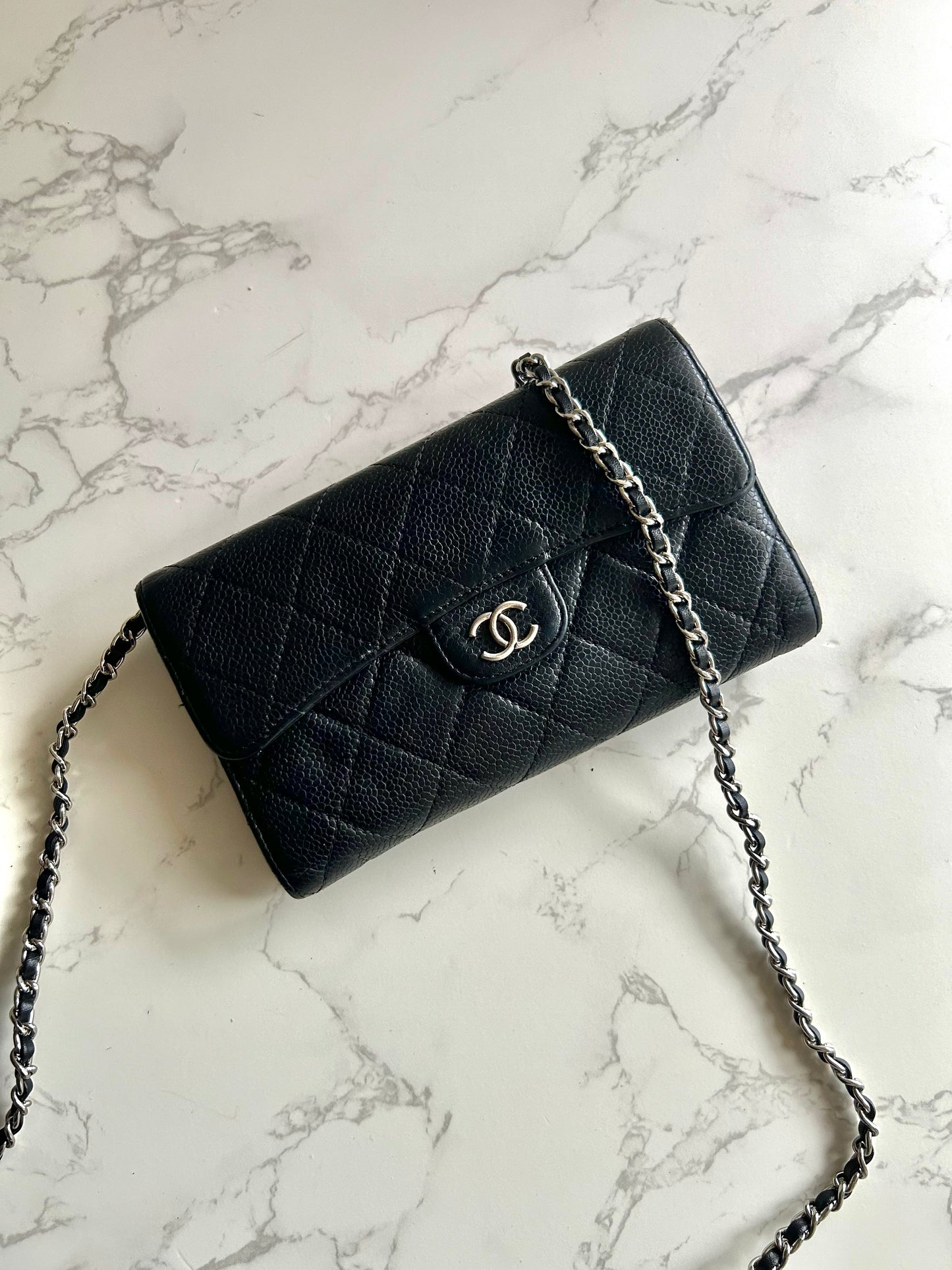 CHANEL 黑色魚子醬皮革長夾錢包/鏈條側背包/斜背包 - 日本中古二手Vintage