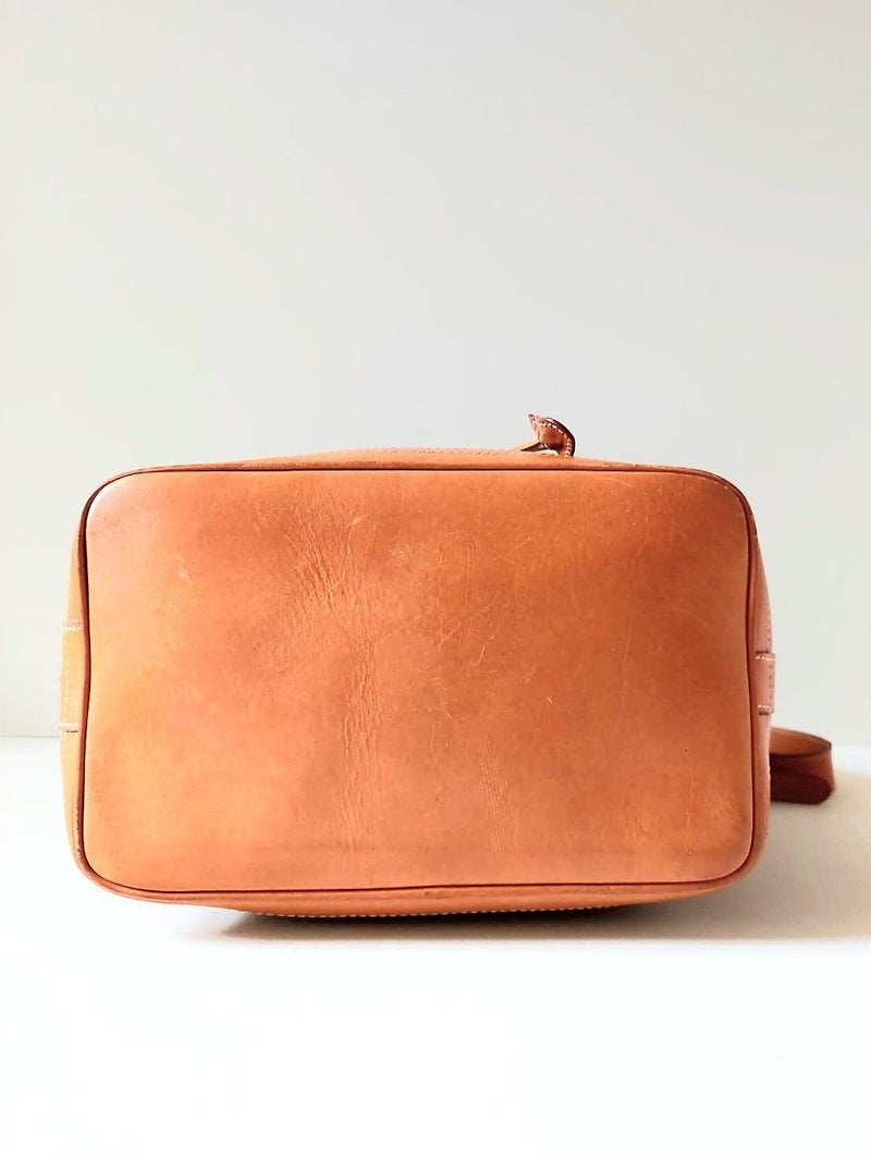 CELINE 咖啡色老花皮革抽繩水桶側背包/單肩小包 - 日本中古二手Vintage