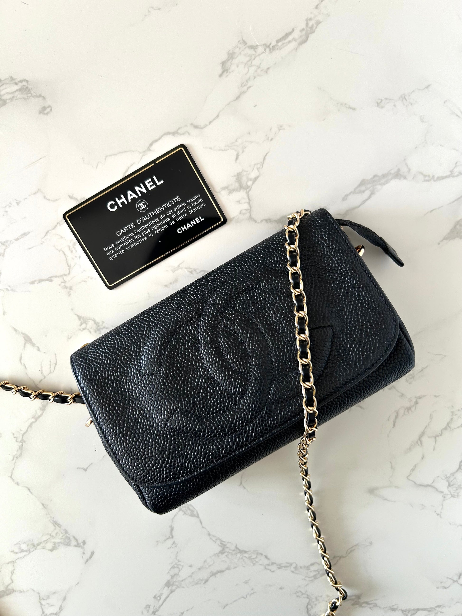 CHANEL Rare Black Caviar with Mirror WOC/Side Bag/Messenger Bag