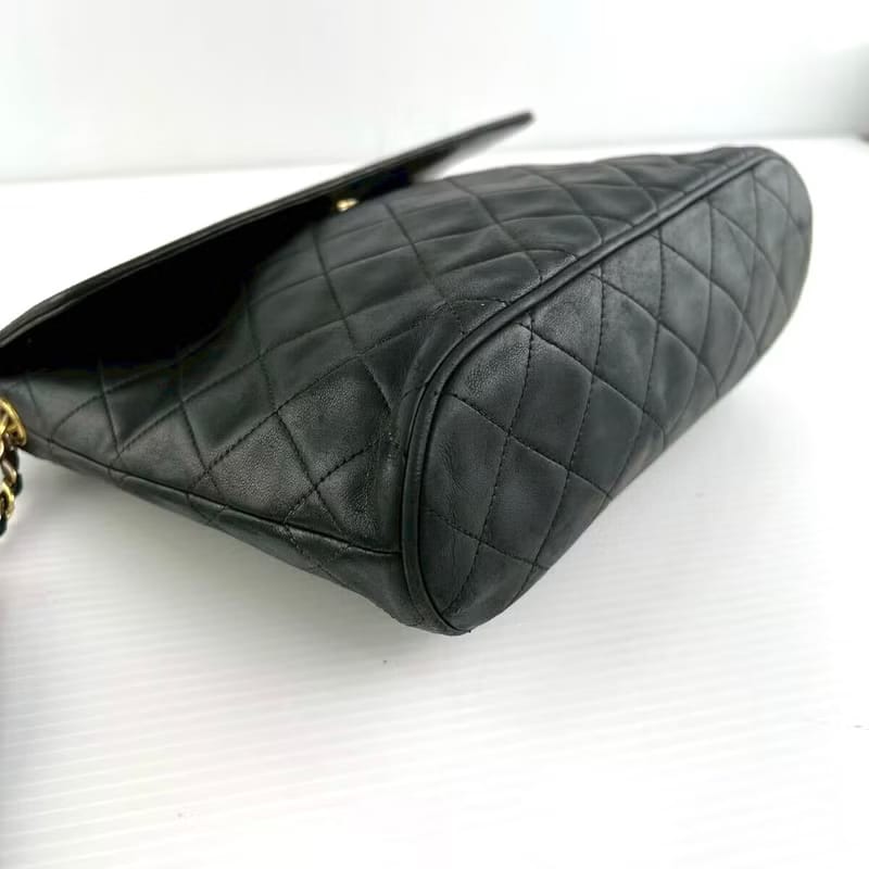 Chanel black tassel flap bag/oblique bag/shoulder bag/side bag