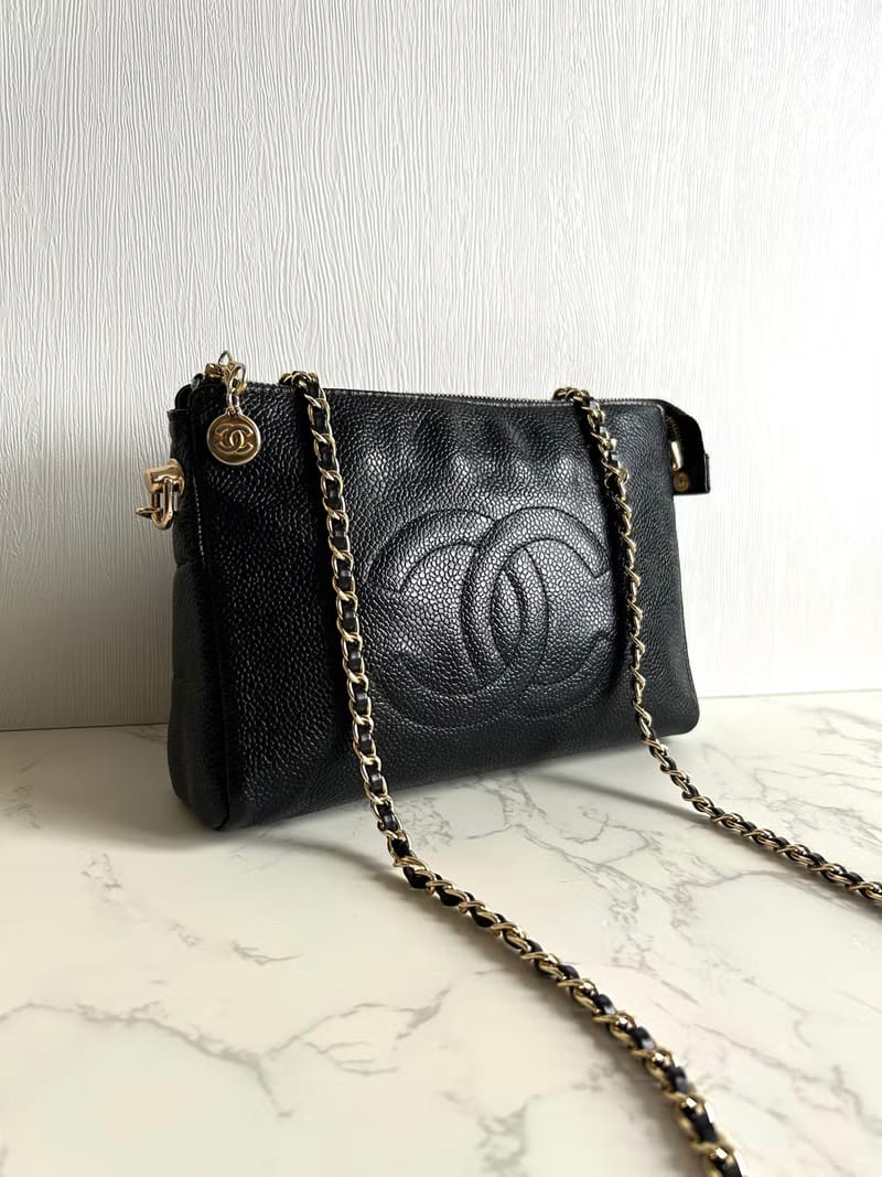 Rare second-hand Chanel black caviar leather handbag shoulder bag/crossbody bag/shoulder bag