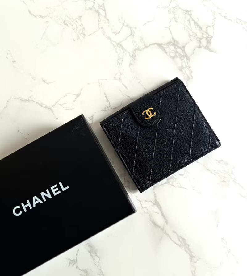中古二手Chanel雙面魚子醬皮革黑色短夾