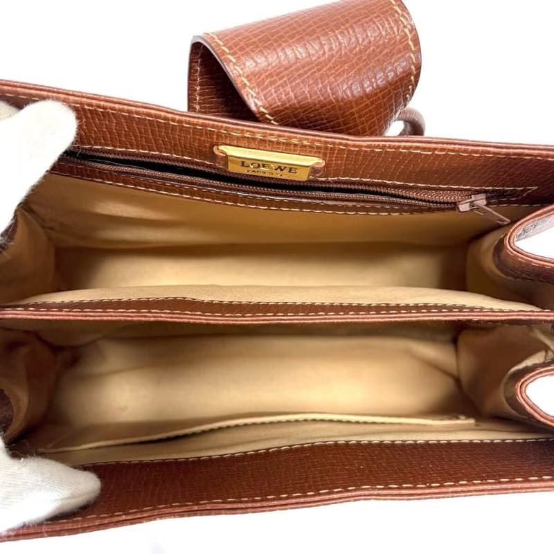 Loewe coffee color rotating buckle shoulder bag/oblique bag/side bag