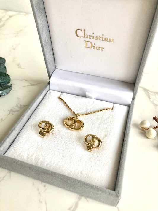 CHRISTIAN DIOR Logo Necklace & Earrings Set