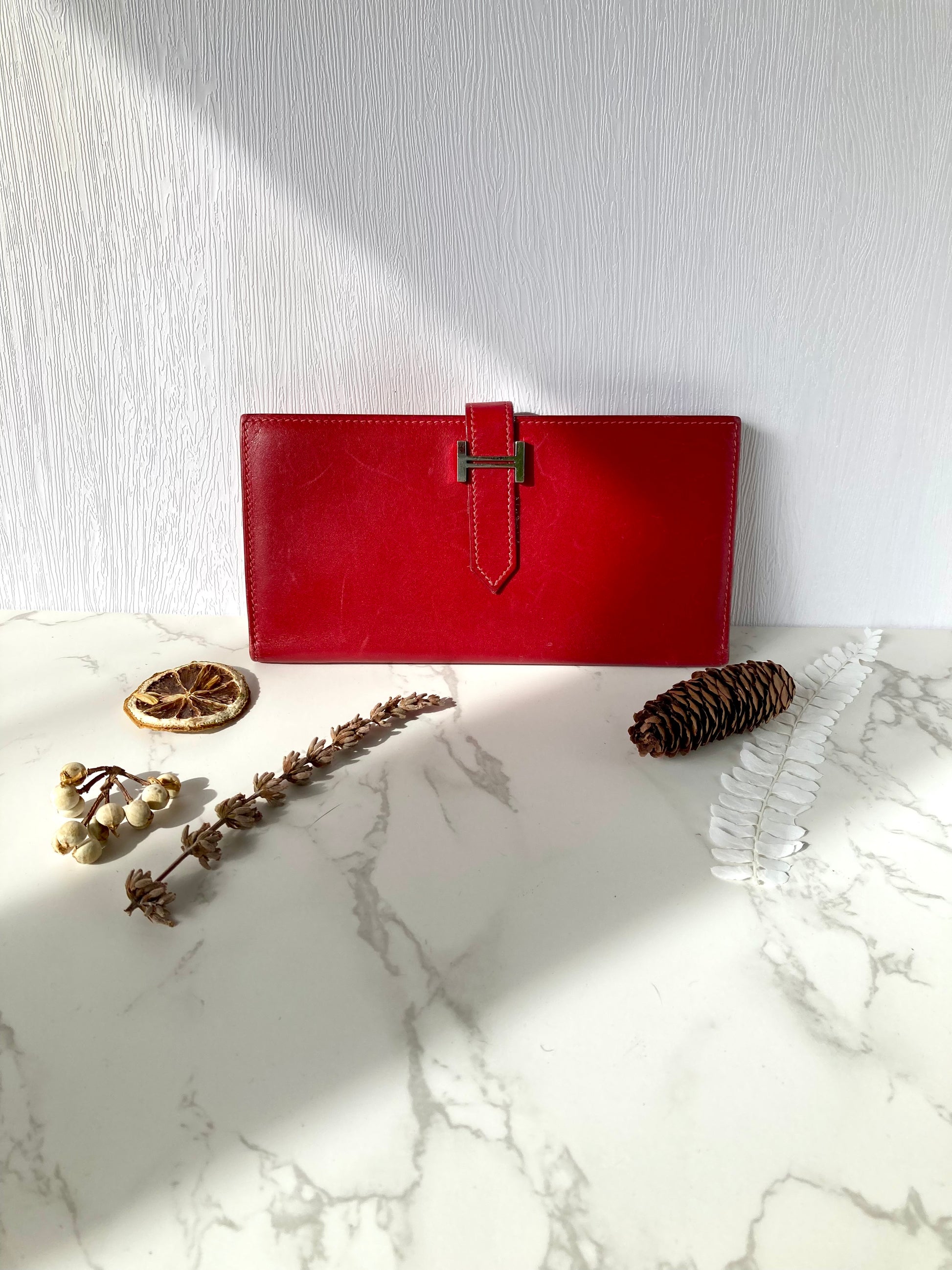 HERMES Red Bearn Bi-fold Long Wallet
