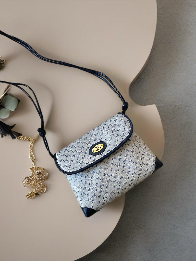 GUCCI rare blue and black old flower canvas and leather small bag/side bag/oblique bag