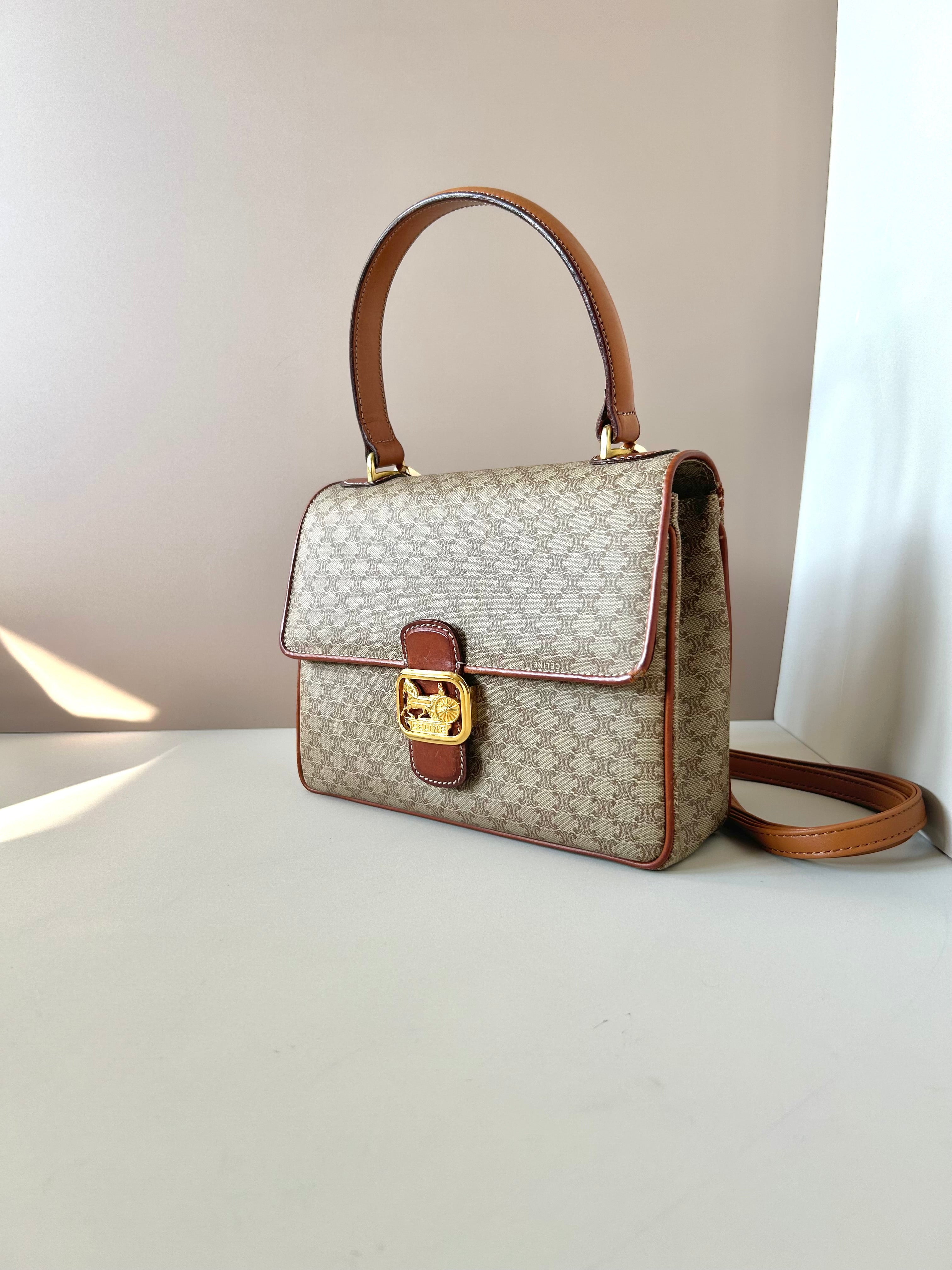 CELINE rare gold carriage old flower leather Kelly side bag / crossbody bag / handbag