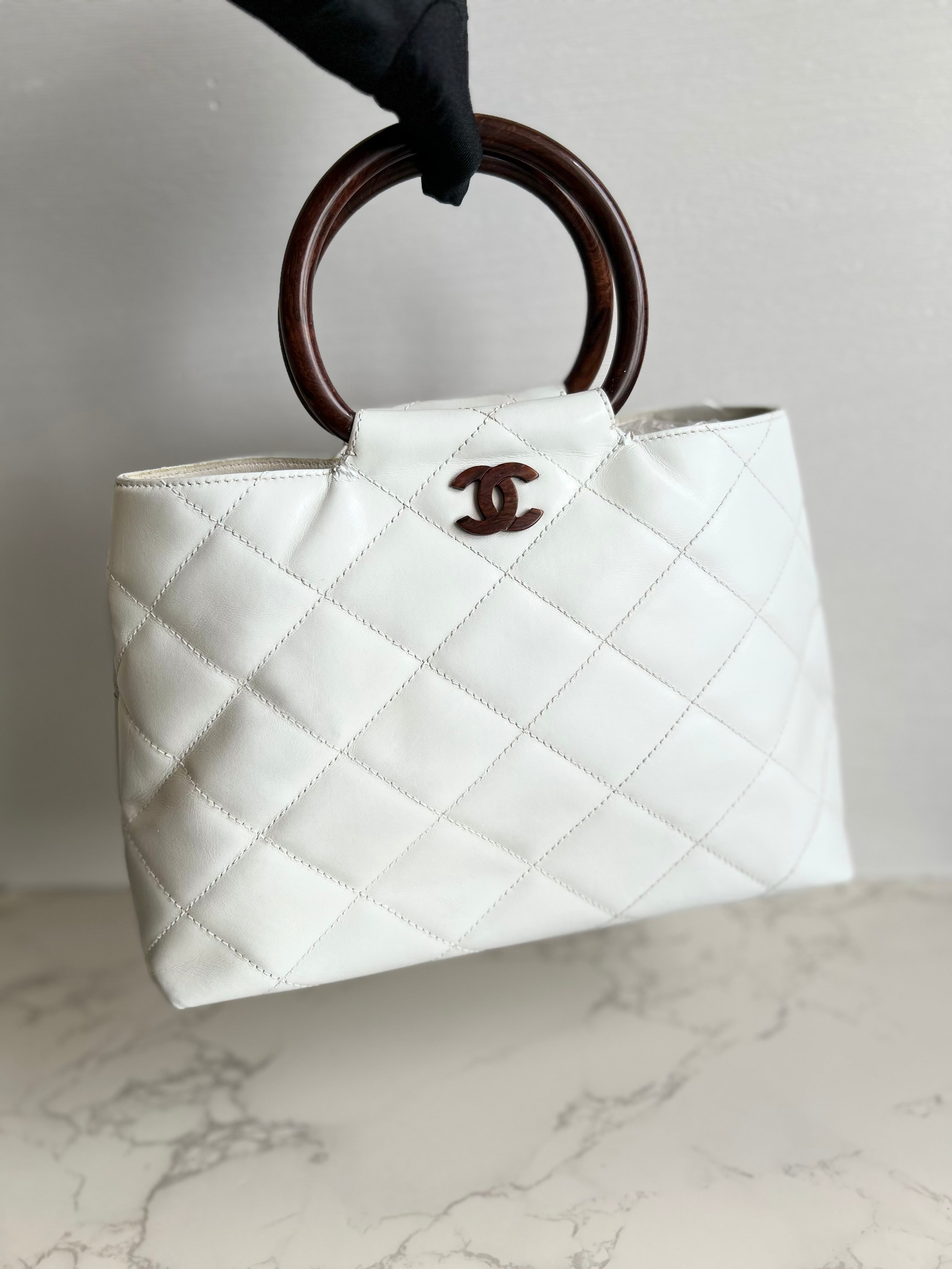 CHANEL rare white wood handle leather small tote bag / handbag