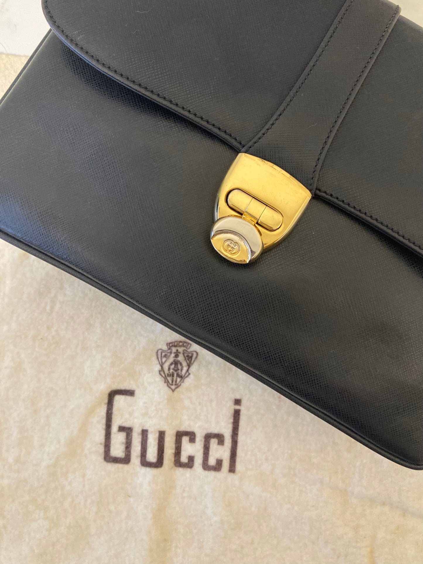 GUCCI Black x Gold Leather Shoulder Bag