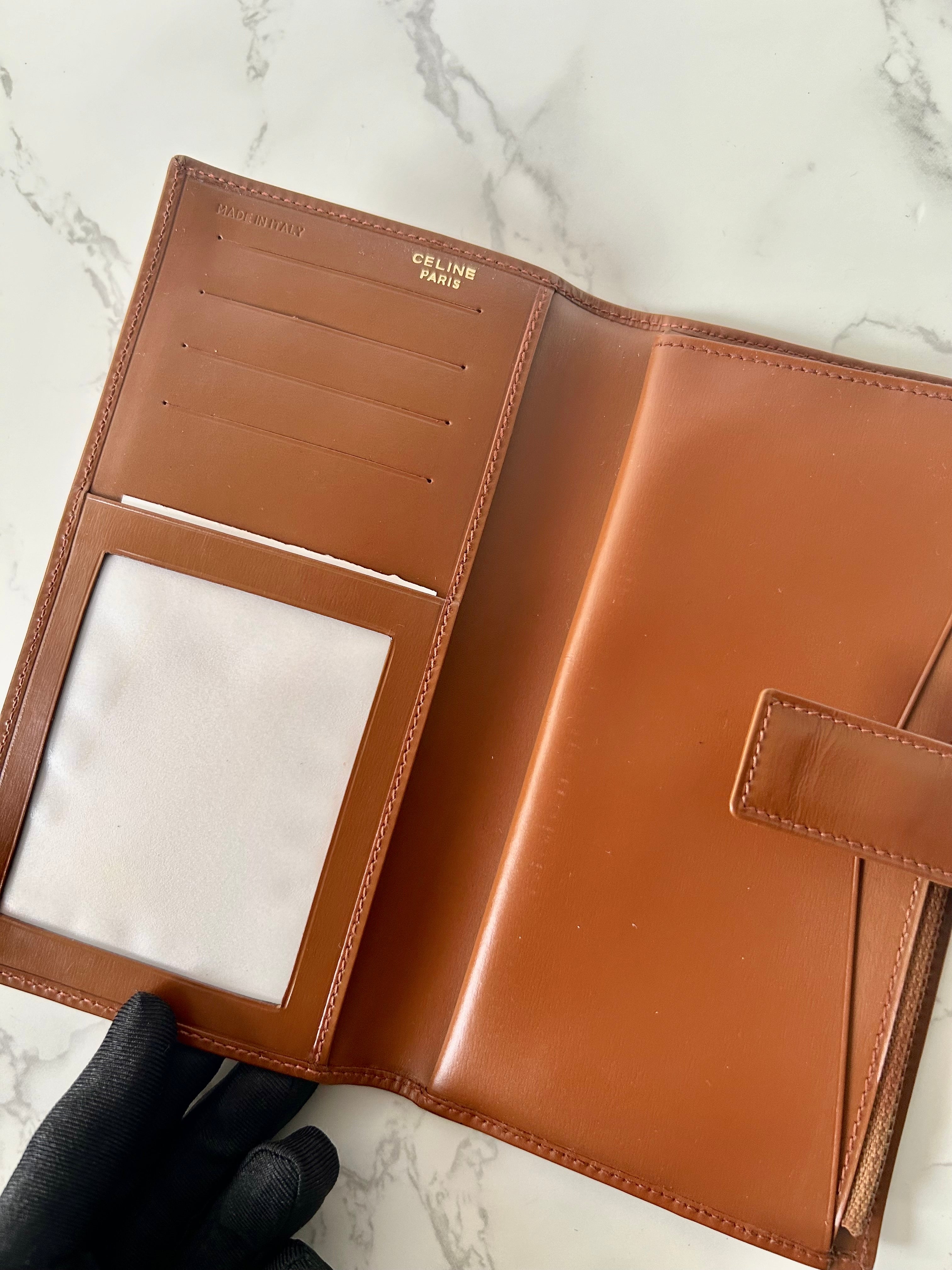 CELINE Brown Gold Ring Leather Long Wallet / Wallet