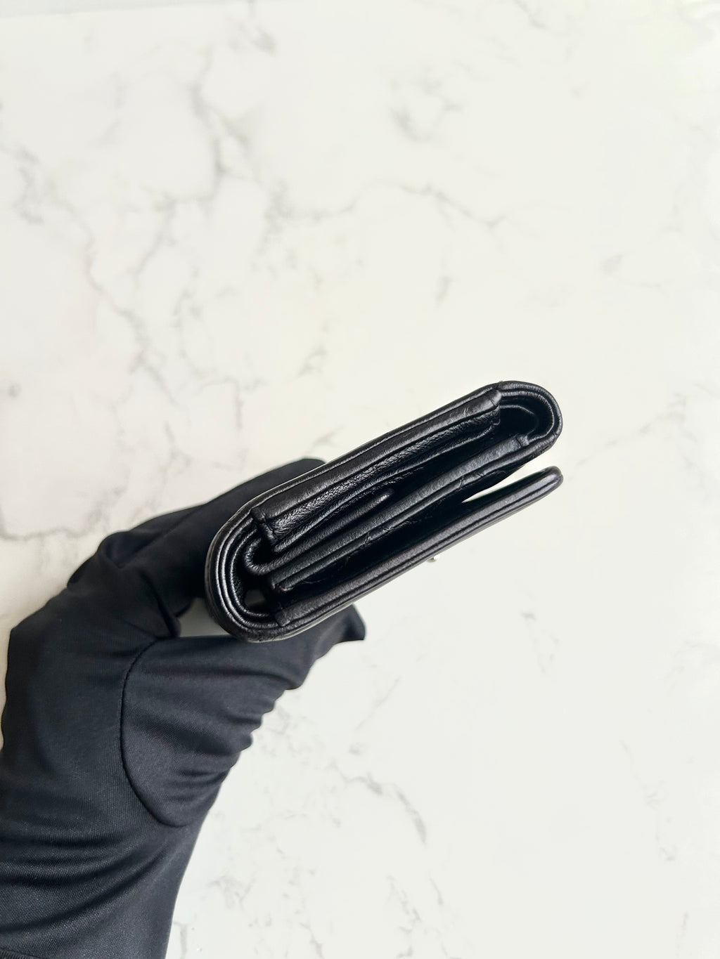 Chanel 黑色Matelasse銀扣皮革短夾 錢包 皮夾