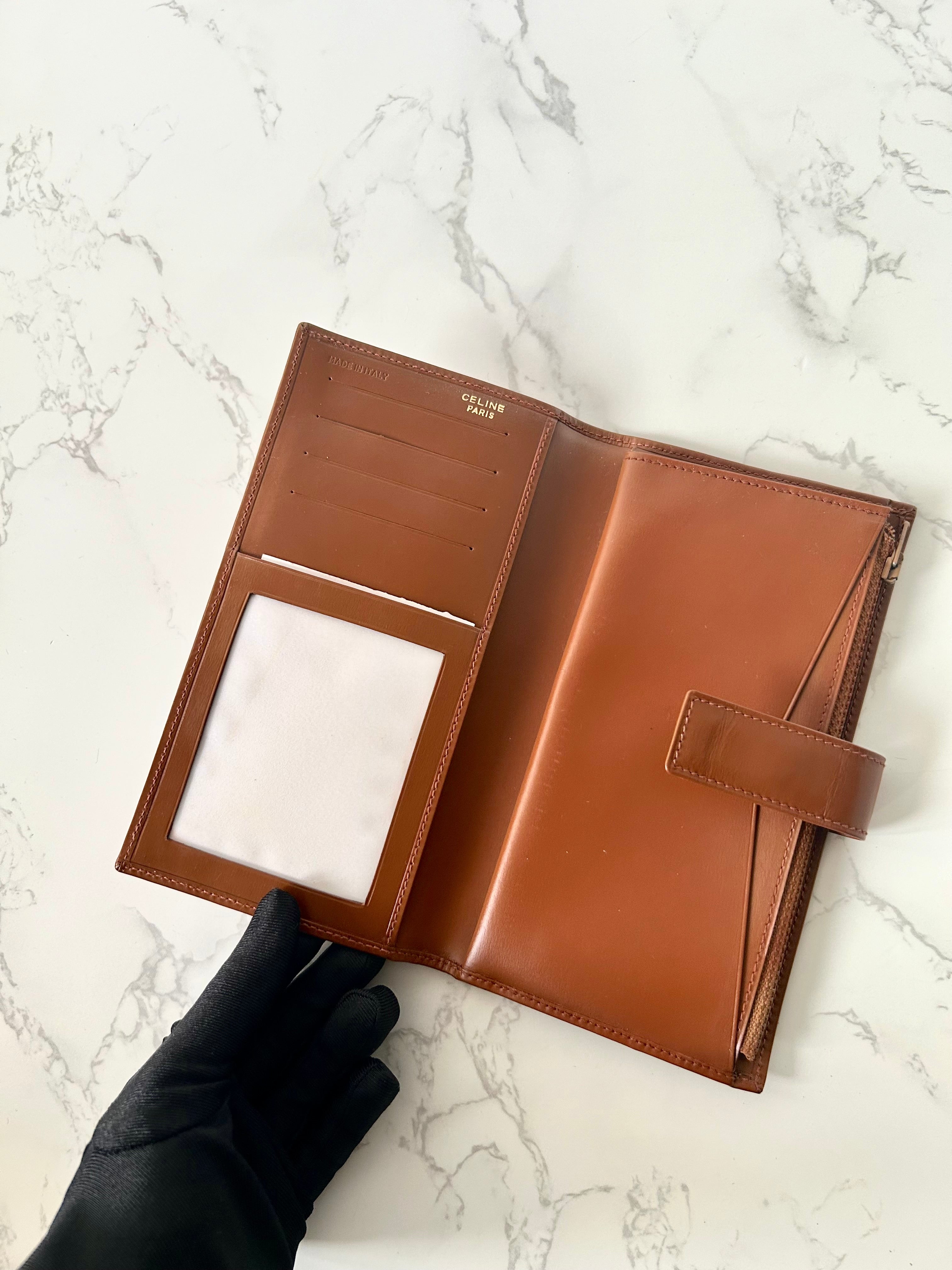 CELINE Brown Gold Ring Leather Long Wallet / Wallet