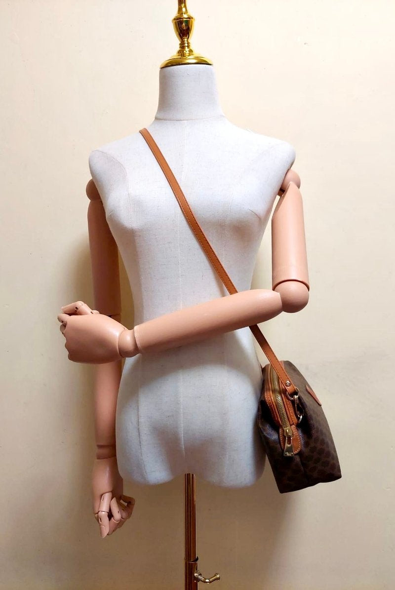 CELINE Medium Cloud Brown Old Flower Leather Side Bag/Messenger Bag/Clutch Bag