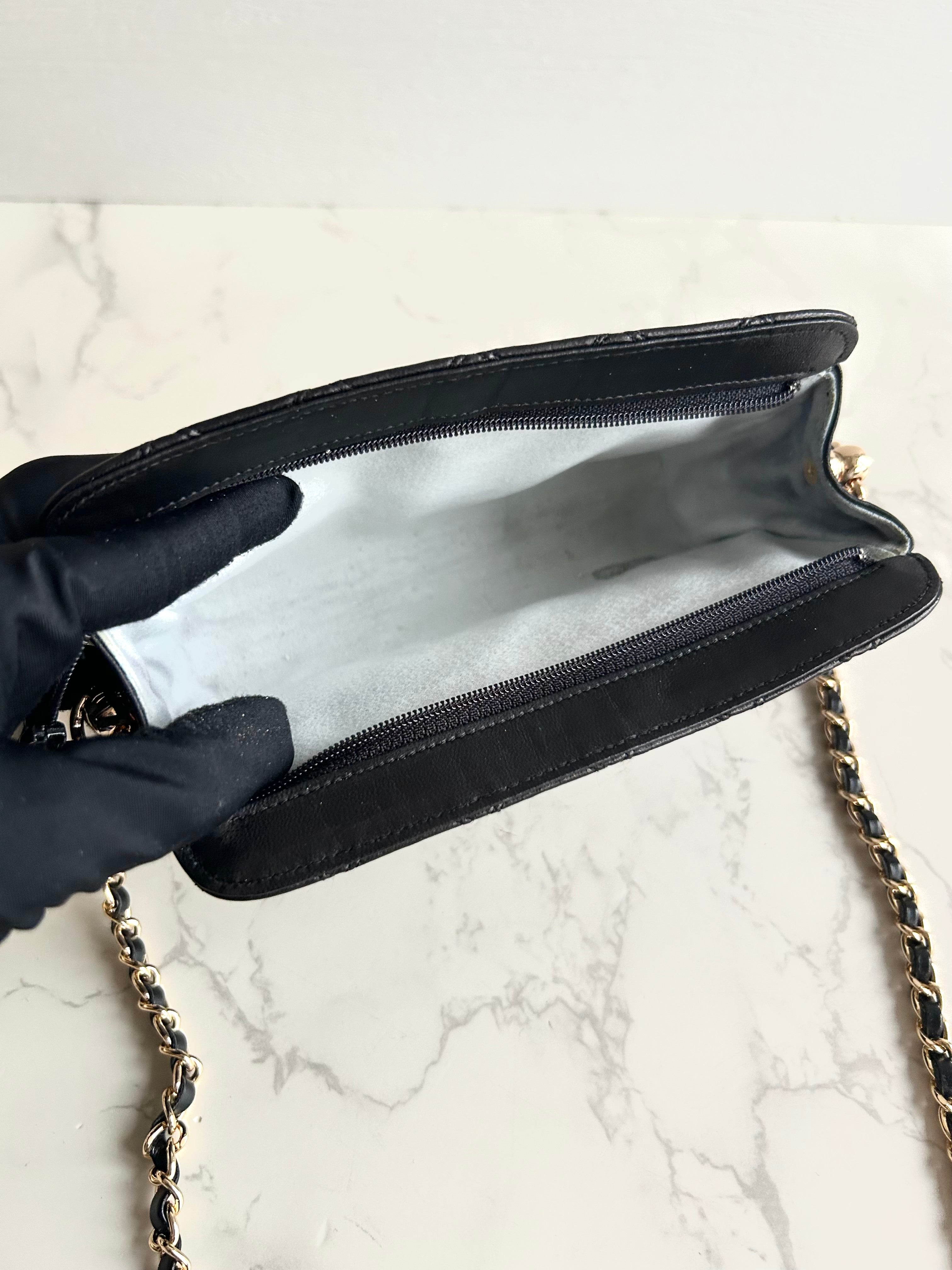 Chanel Black Lambskin Matelassé Crossbody Bag/Shoulder Bag