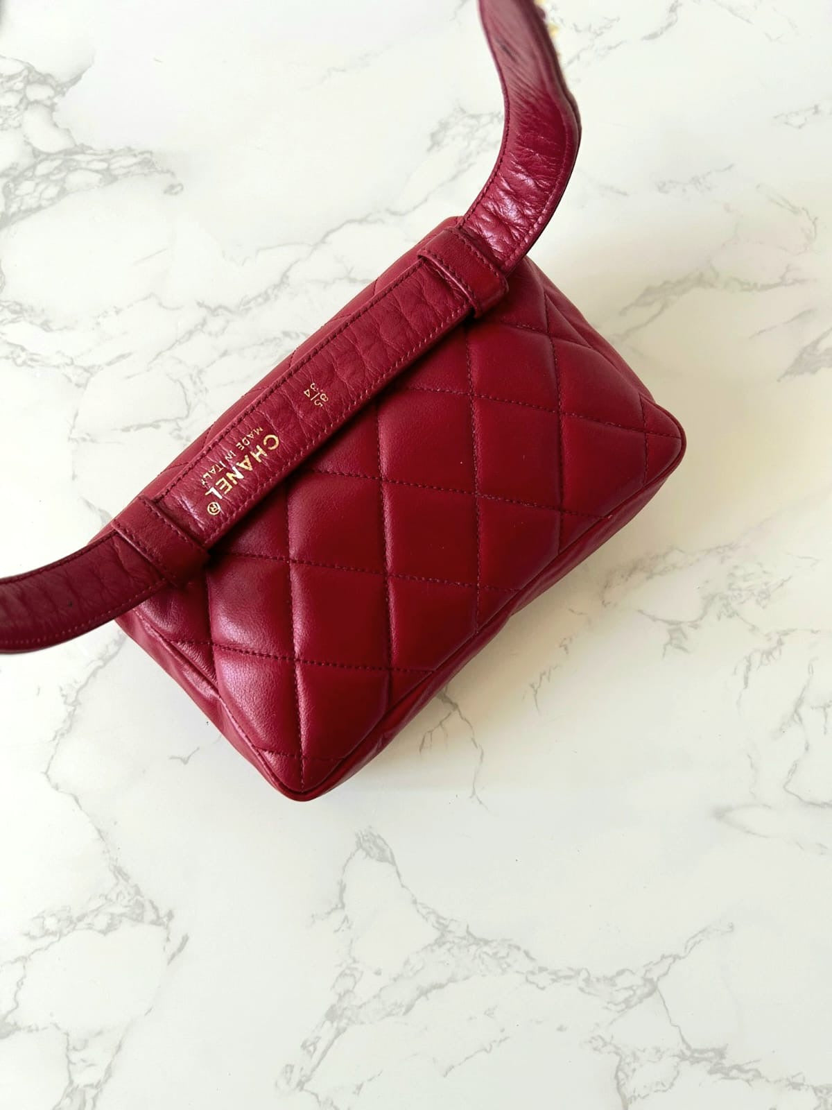 CHANEL Rare Red Matelassé Gold Turnlock Two-way Bag/Waist Bag/Shoulder Bag/Clutch