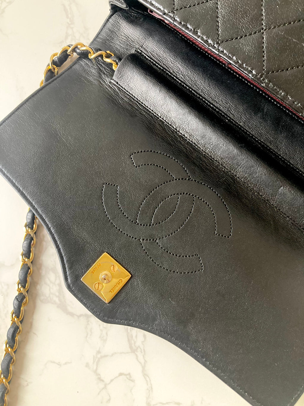 CHANEL Classic 24cm Flap Chain Bag