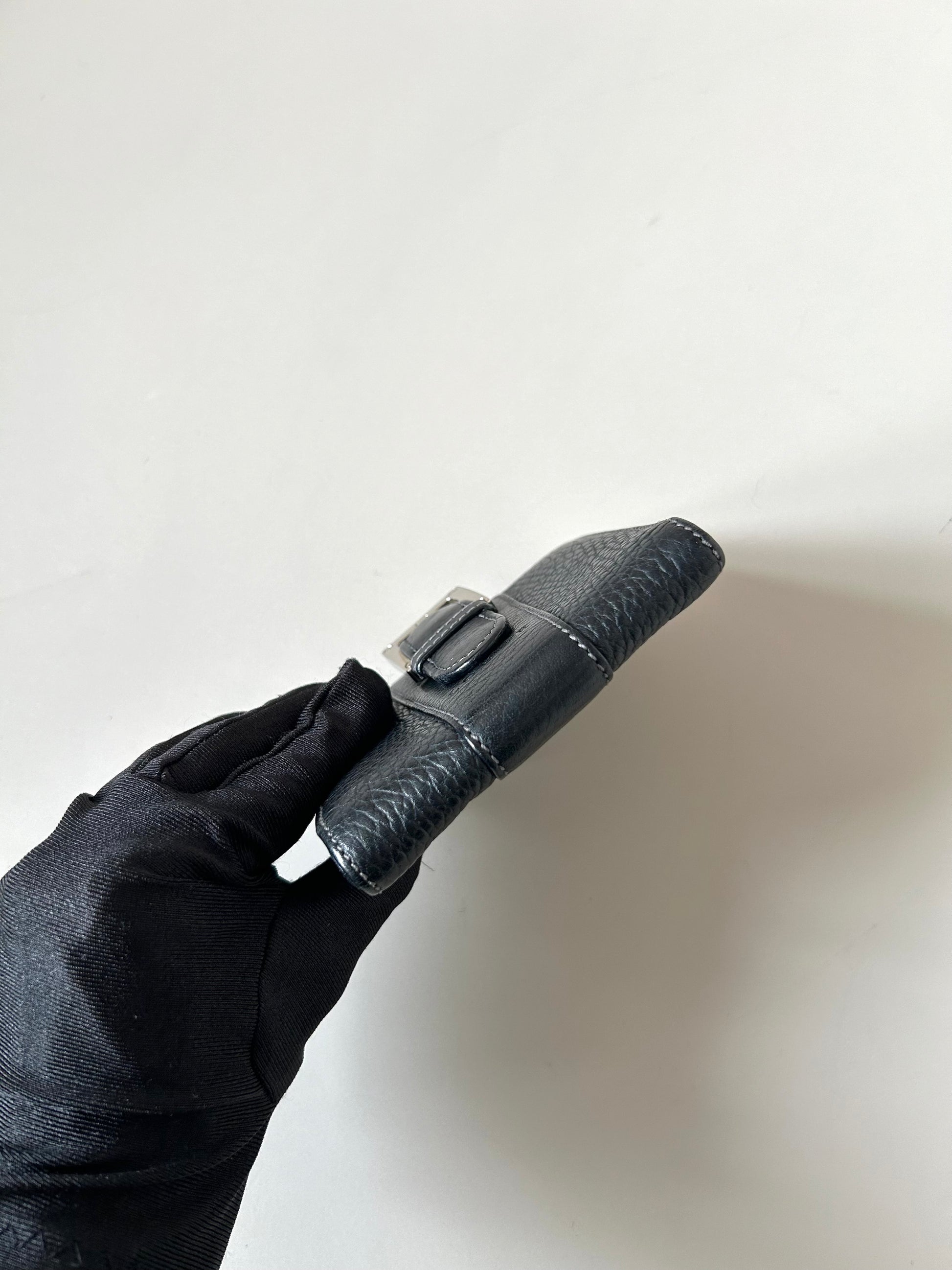 LOEWE 稀有黑色牛皮皮革短夾/小錢包/零錢包