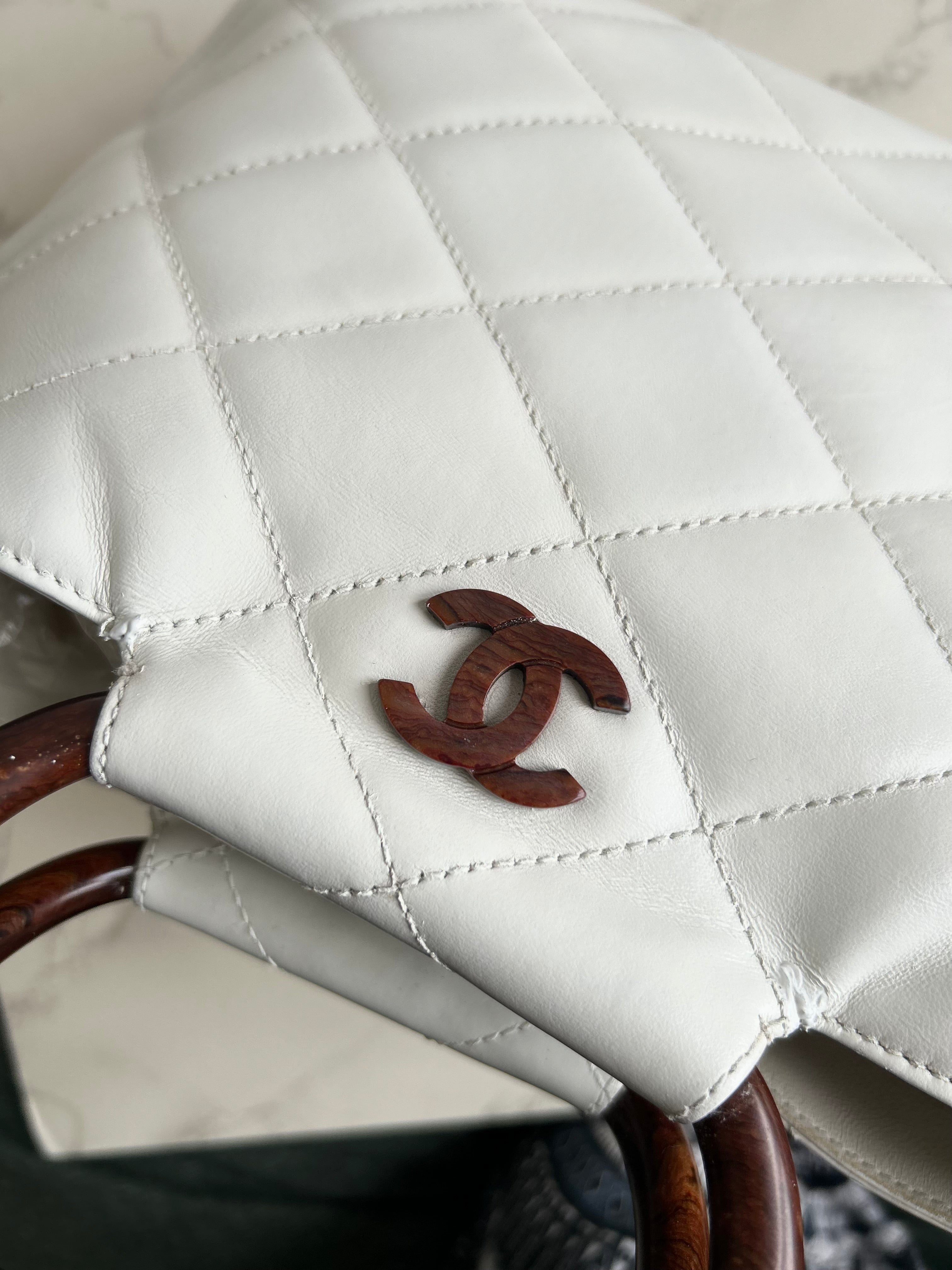CHANEL rare white wood handle leather small tote bag / handbag