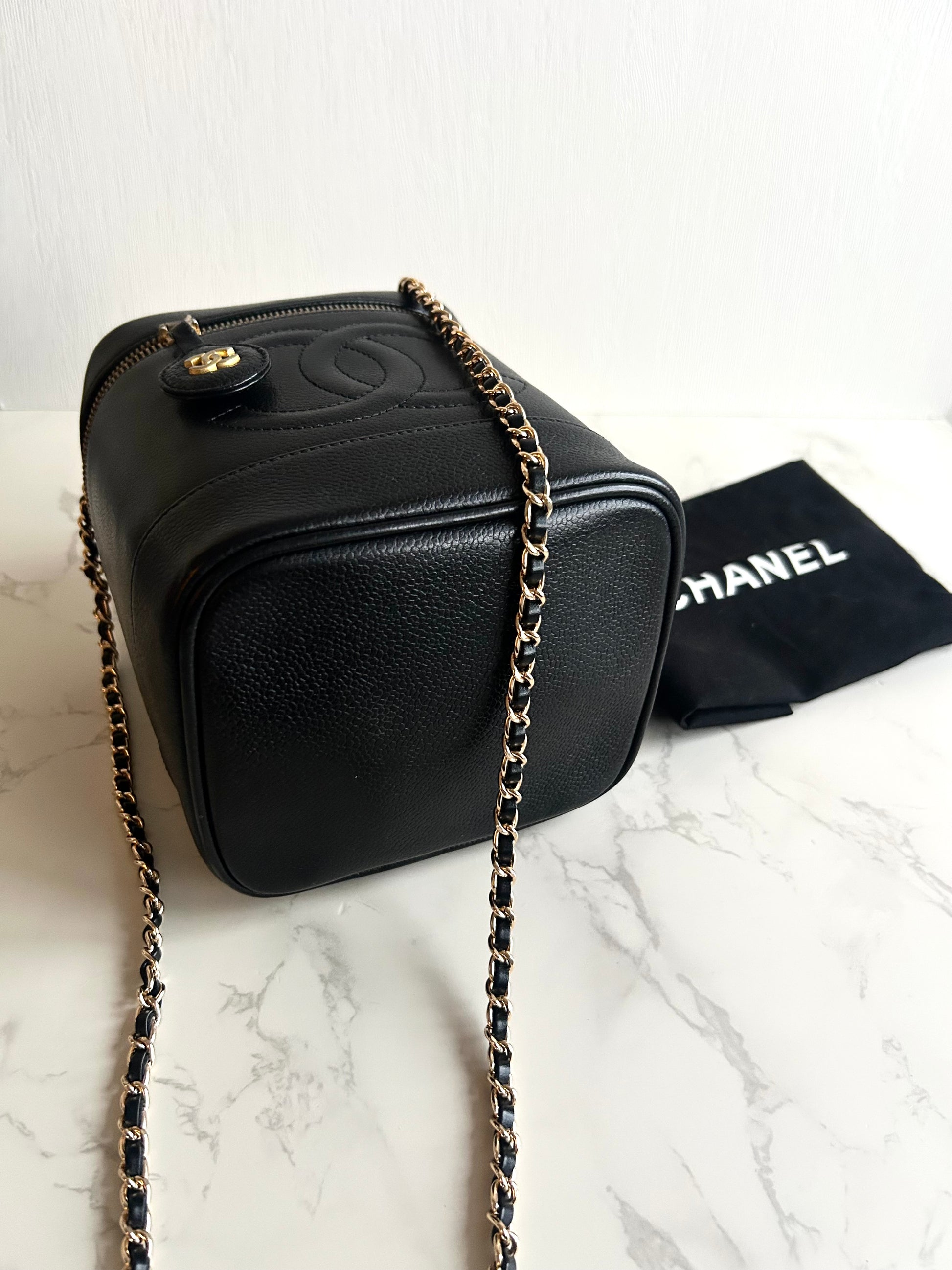 Chanel黑色魚子醬化妝盒子包/斜背包/側背包/單肩包