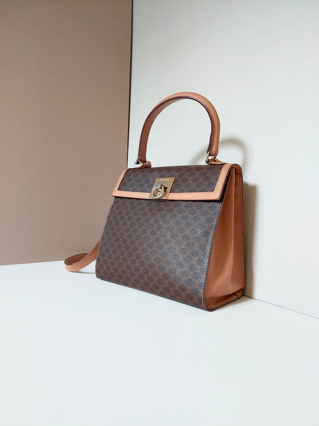 CELINE rare coffee color old flower small Kelly / side bag / oblique bag / handbag
