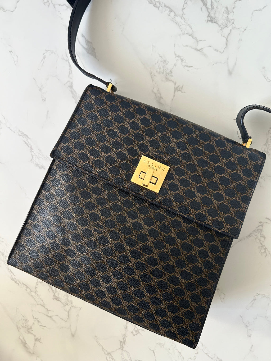 CELINE rare black old flower gold rotating buckle leather Kelly side bag / oblique bag