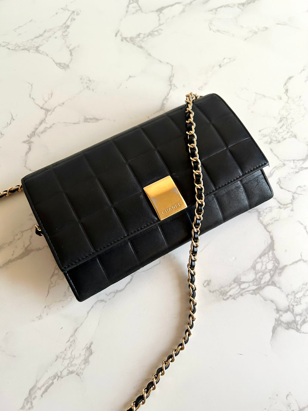 CHANEL 黑色冰格金扣WOC長錢包/斜背包/側背包