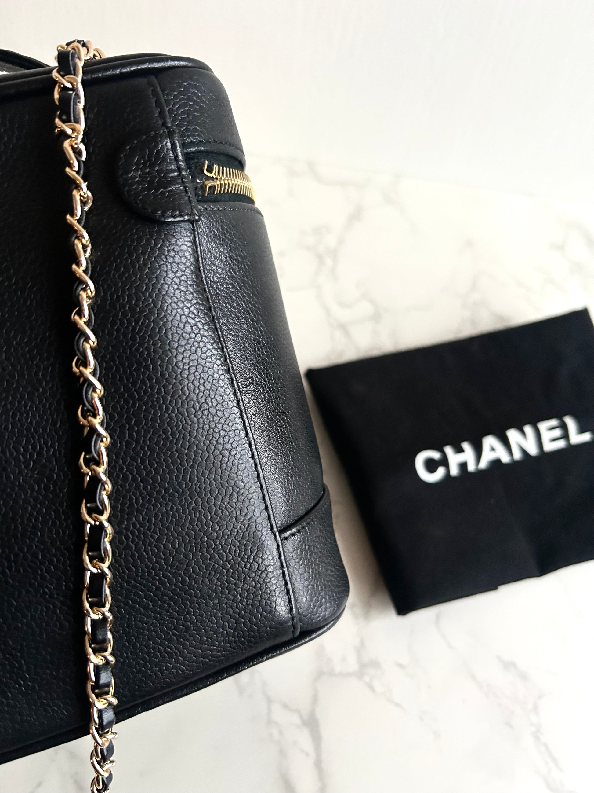 Chanel黑色魚子醬化妝盒子包/斜背包/側背包/單肩包