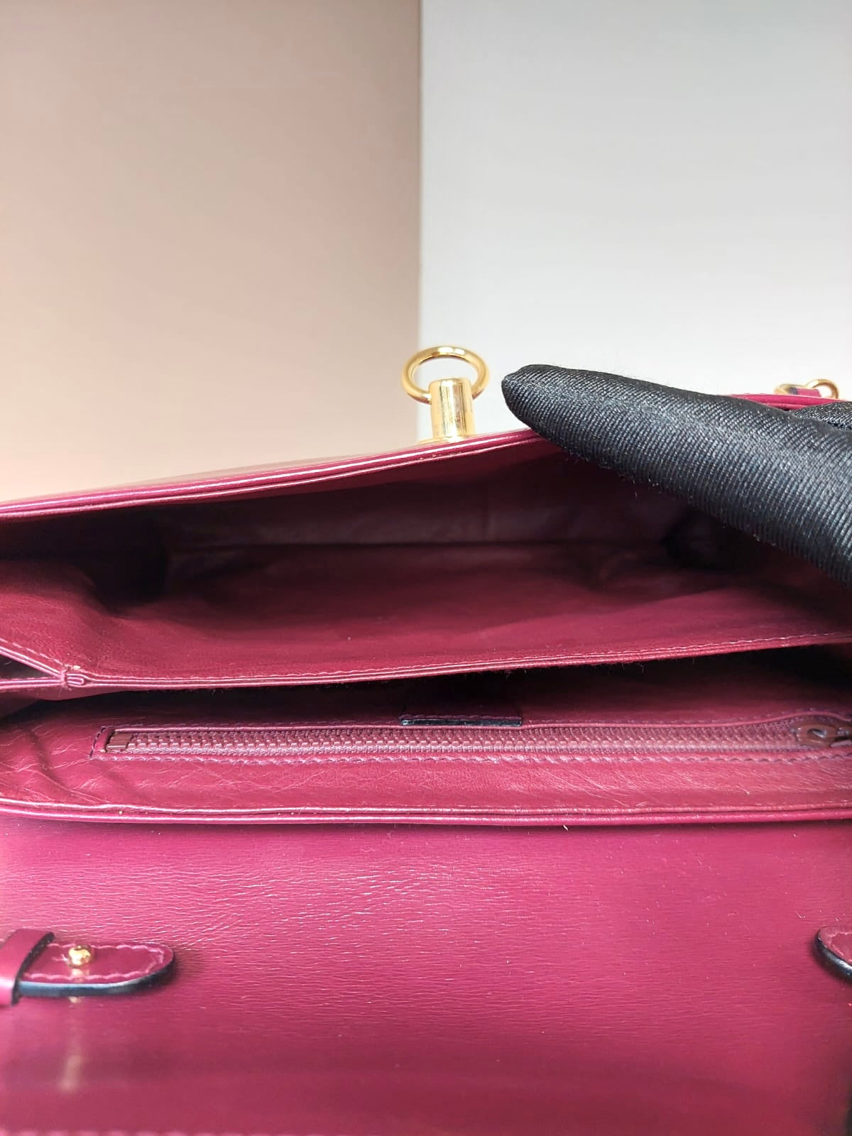 CELINE rare wine red gold teardrop rudder chain leather box small bag / side bag / oblique bag