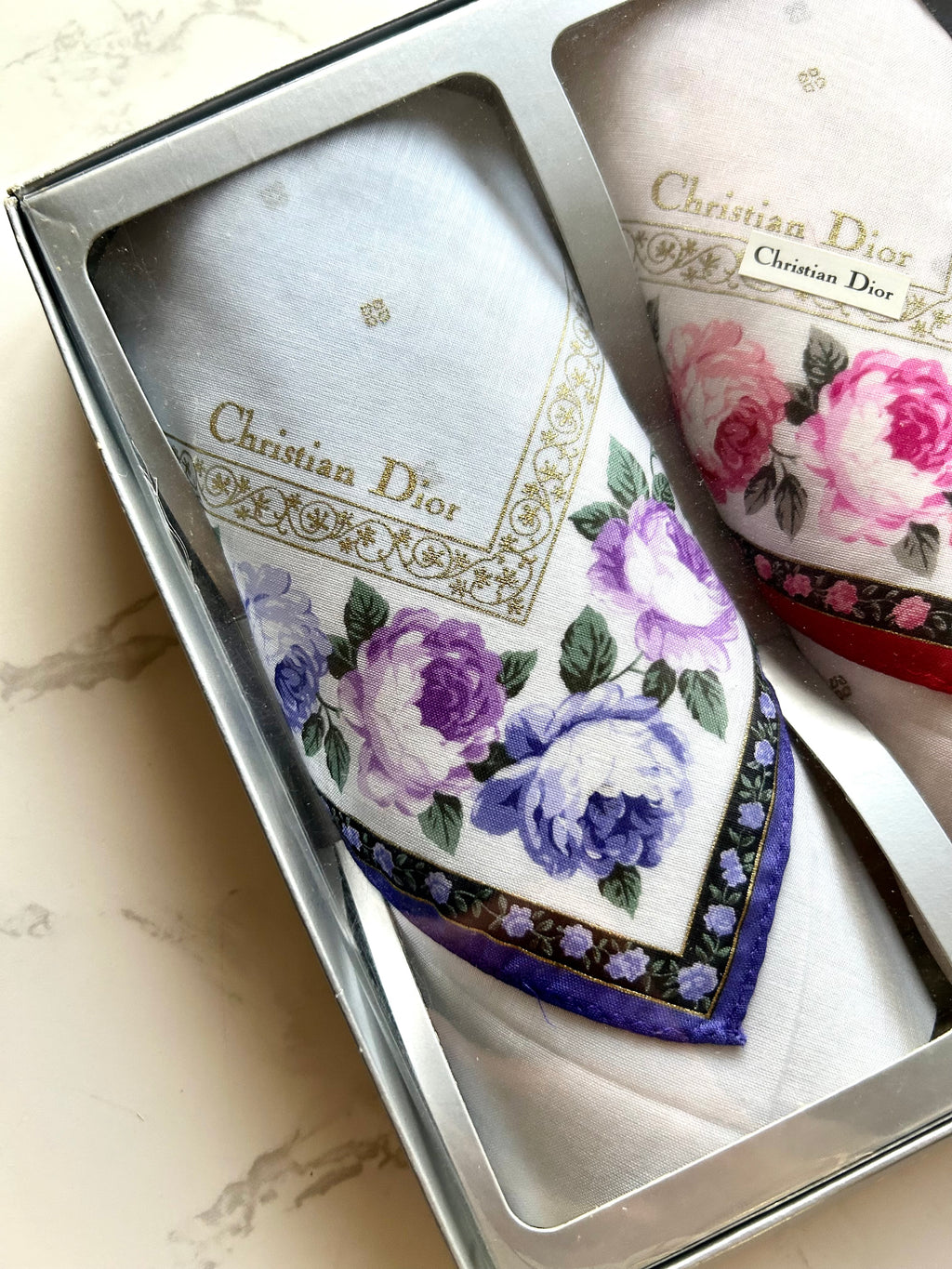 DIOR 未使用保存品•鮮花花紋絲巾禮盒 - 一套2條· 新春禮品