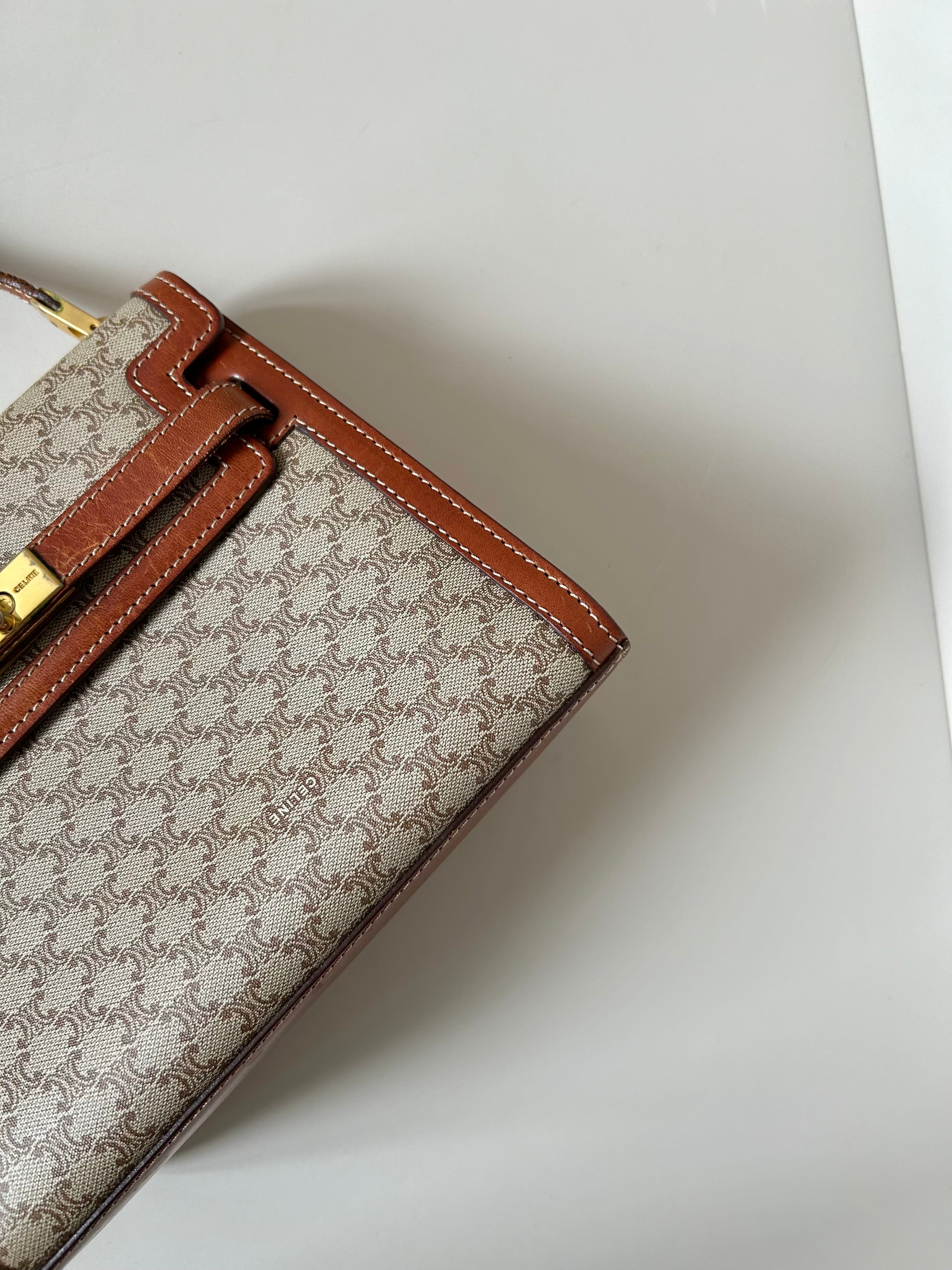 CELINE rare beige old flower Kelly box small bag/side bag/oblique bag