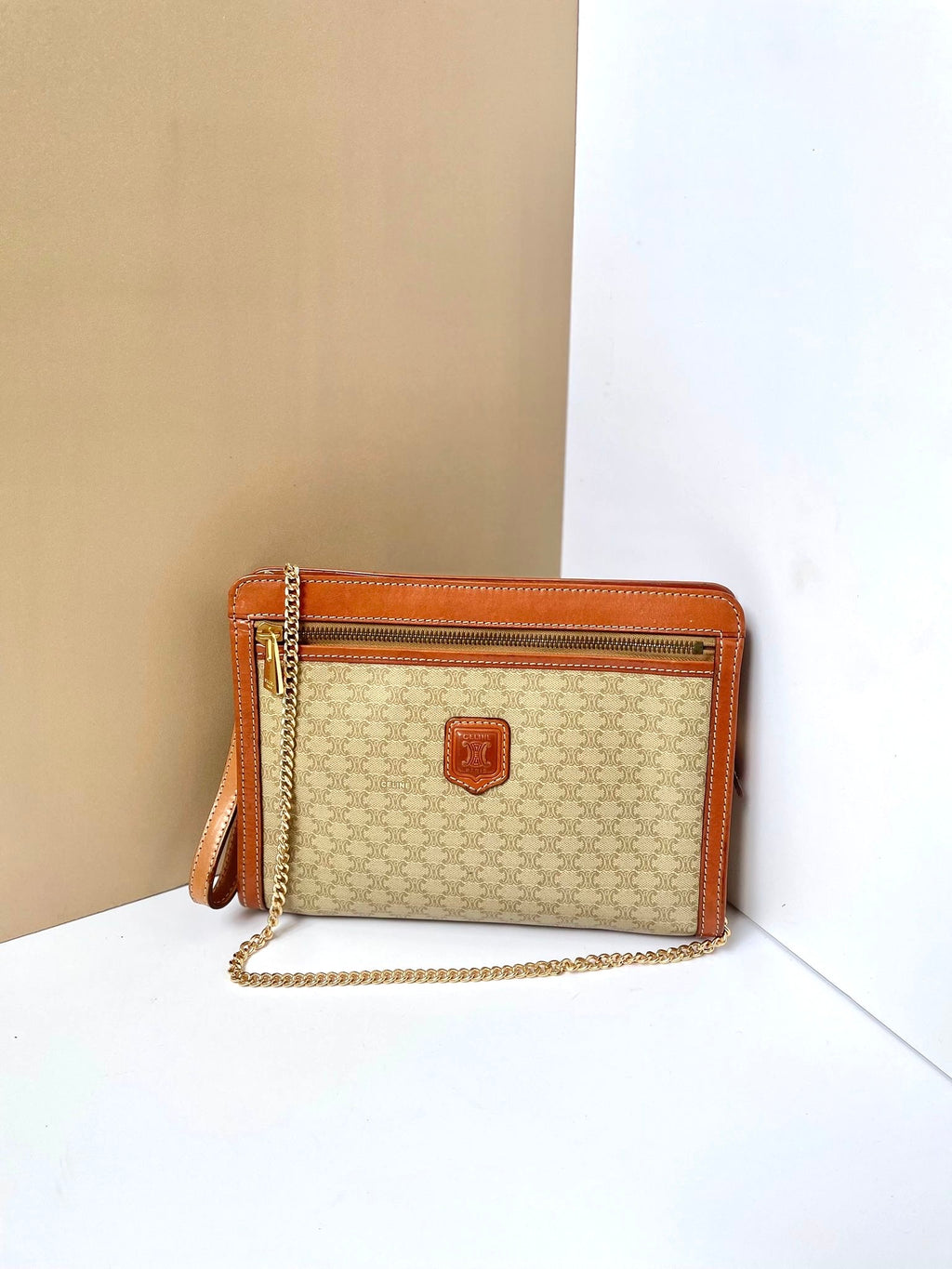 CELINE Beige Apricot Old Flower Leather Gold Arc de Triomphe Buckle Small Bag/Side Bag/Messenger Bag
