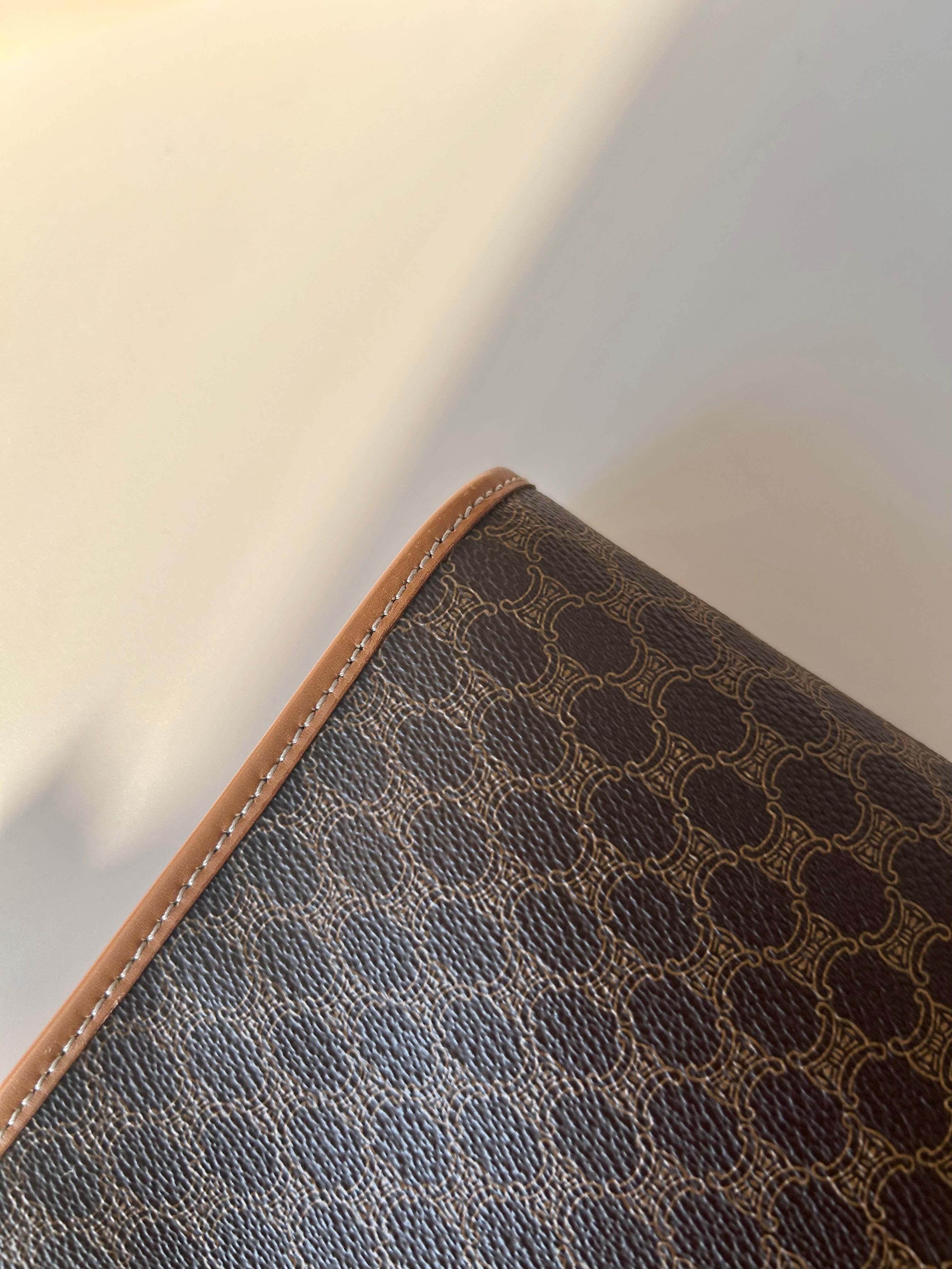 CELINE Brown Old Flower Leather Side Bag/Messenger Bag/Clutch Bag