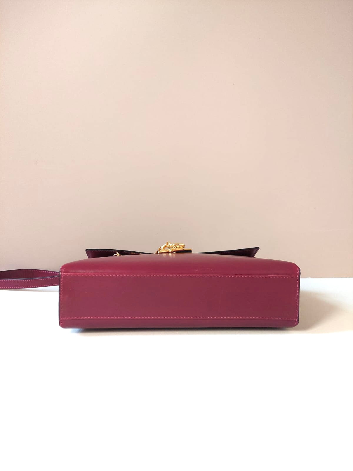 CELINE rare wine red gold teardrop rudder chain leather box small bag / side bag / oblique bag