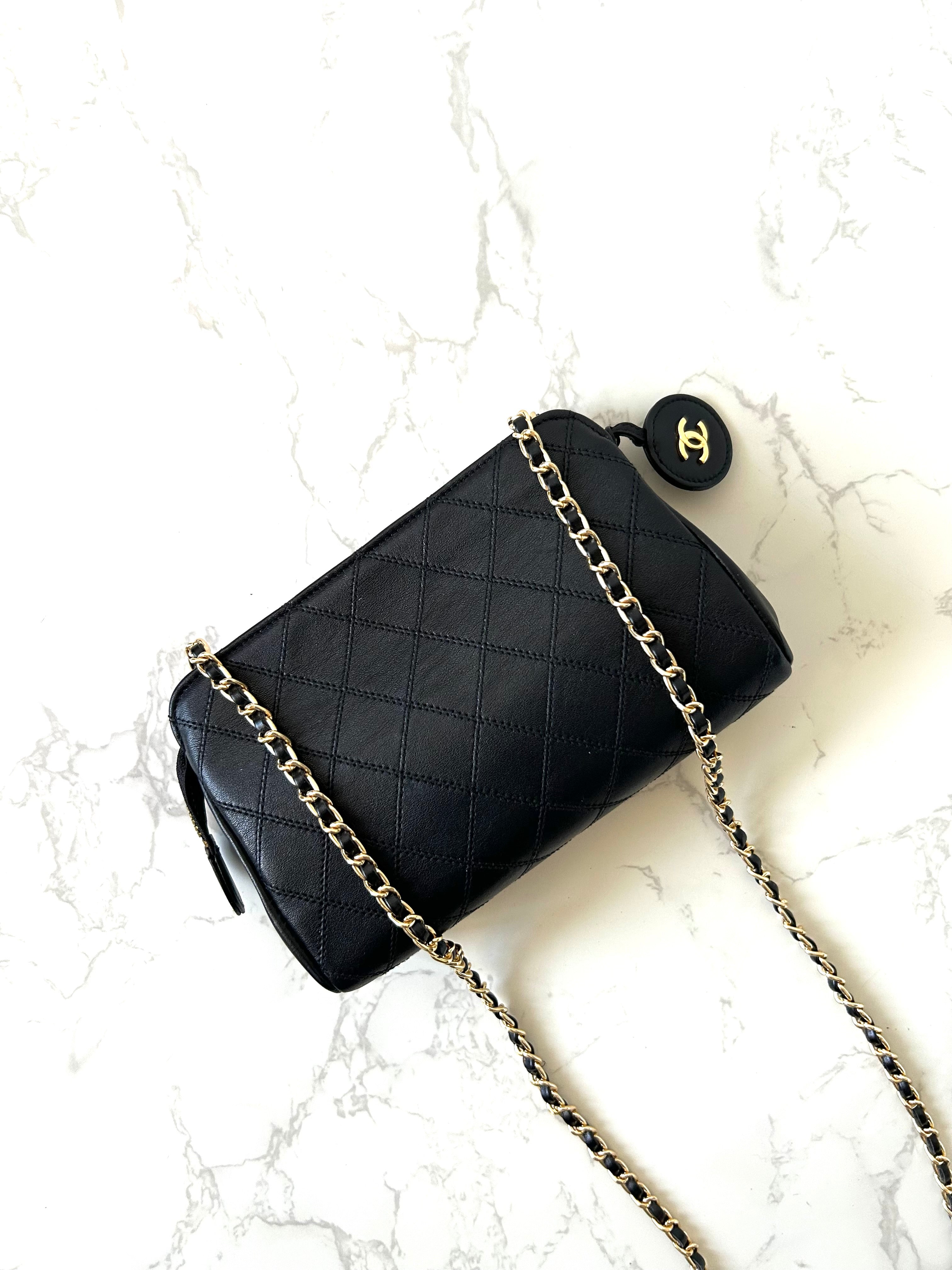 CHANEL rare black plaid small gold buckle bag/side bag/crossbody bag/clutch bag