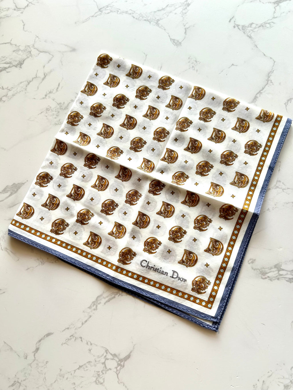 DIOR / FENDI中古方型絲巾（約46x46cm)或配件（隨機款式）· 新春禮品