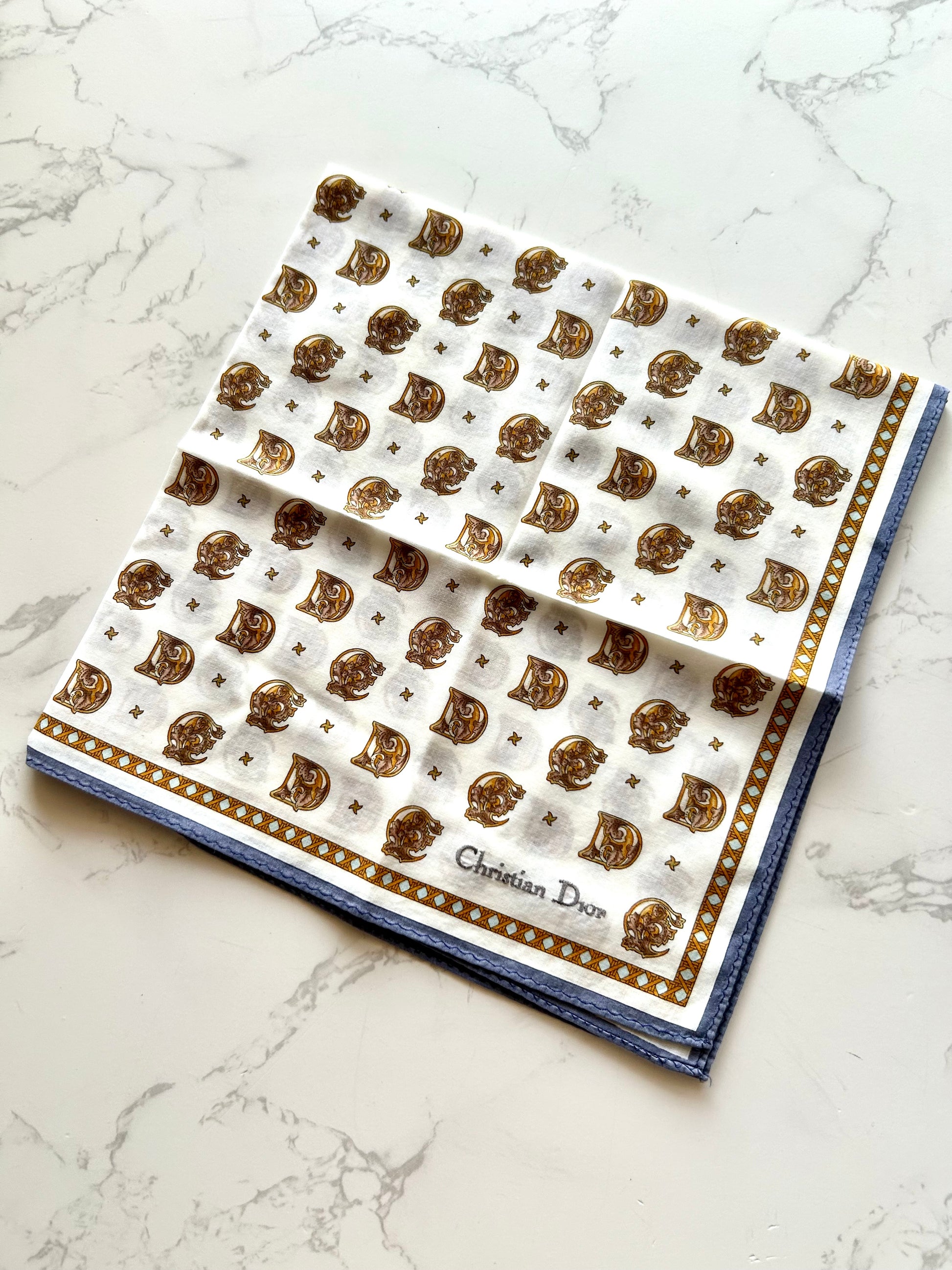 DIOR / FENDI中古方型絲巾（約46x46cm)或配件（隨機款式）· 新春禮品