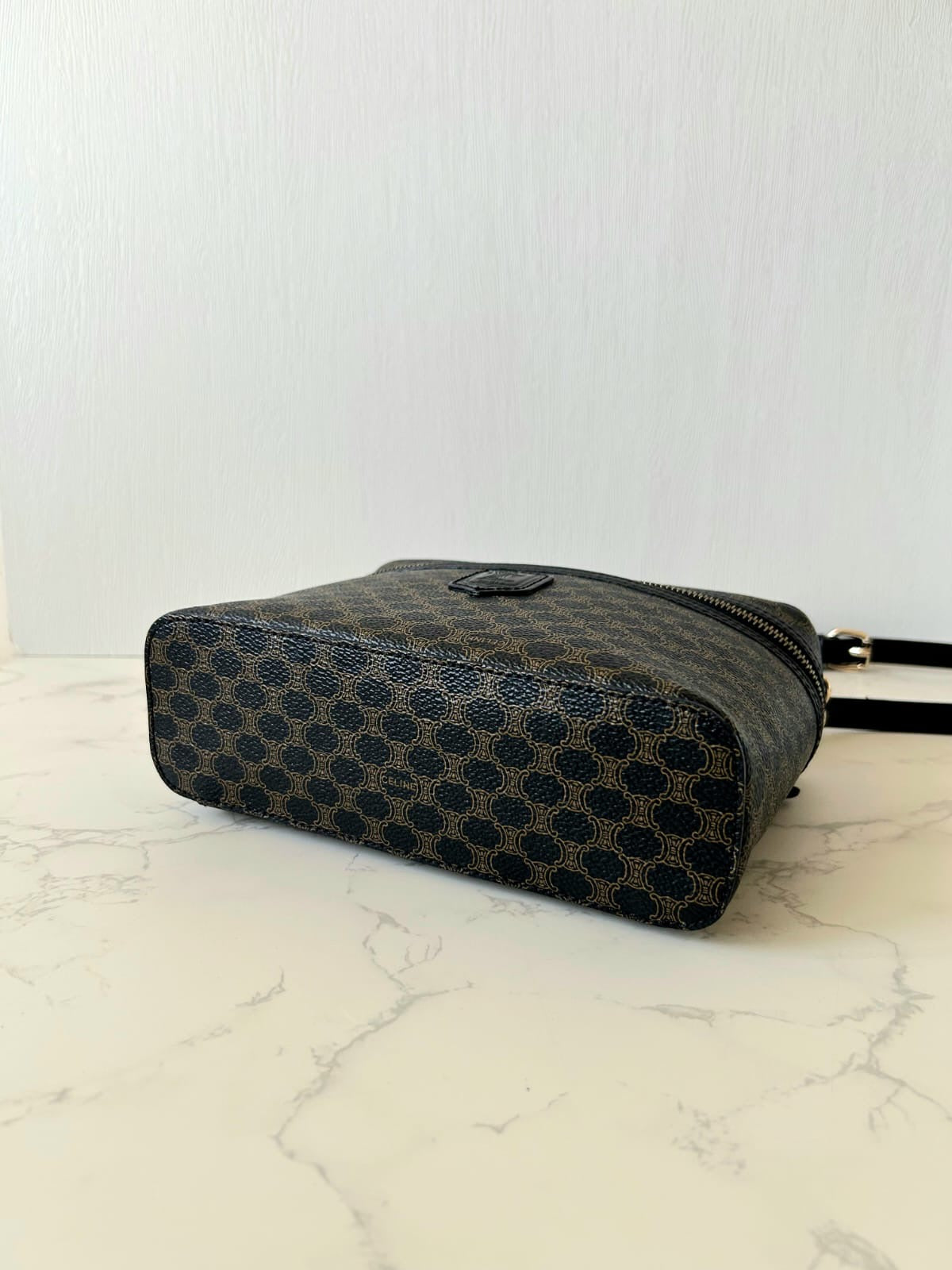 CELINE rare black old flower Vanity box/side bag/oblique bag
