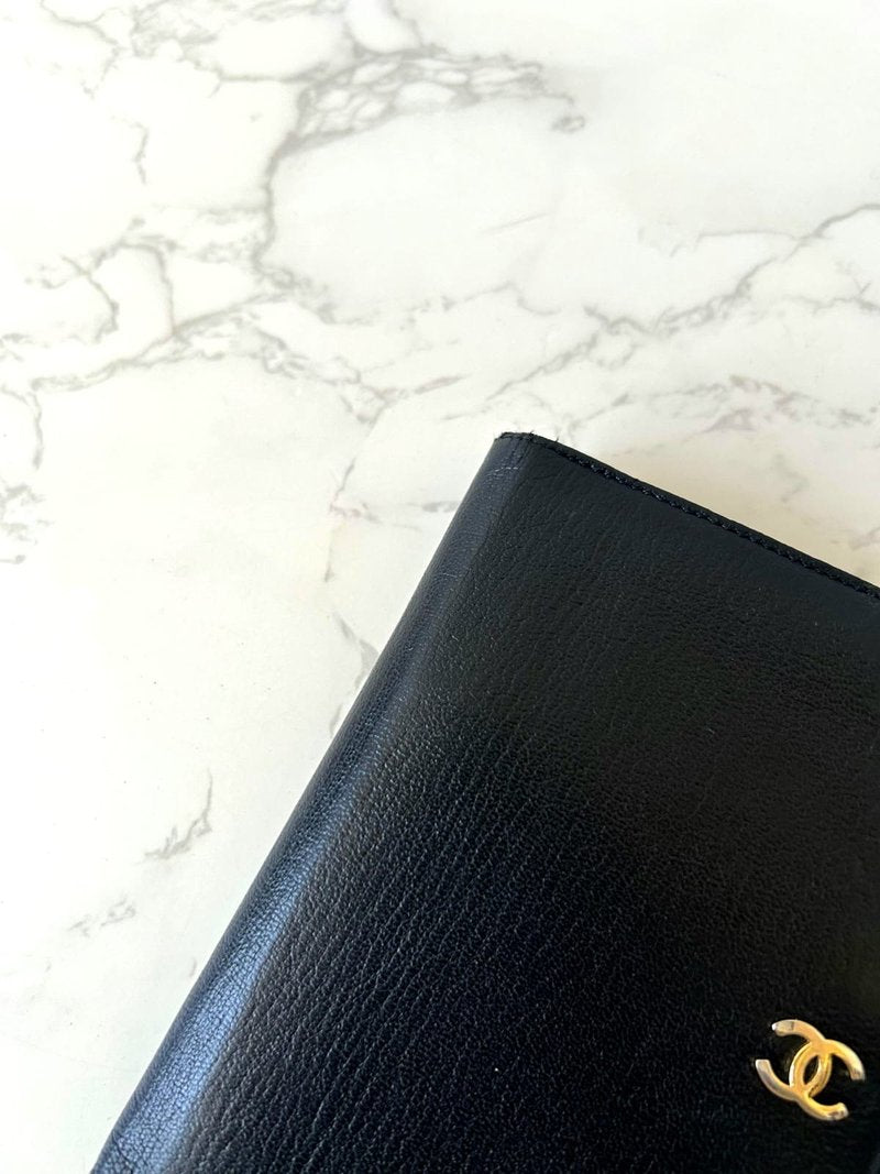 CHANEL rare black gold label short and medium wallet/wallet/passport holder