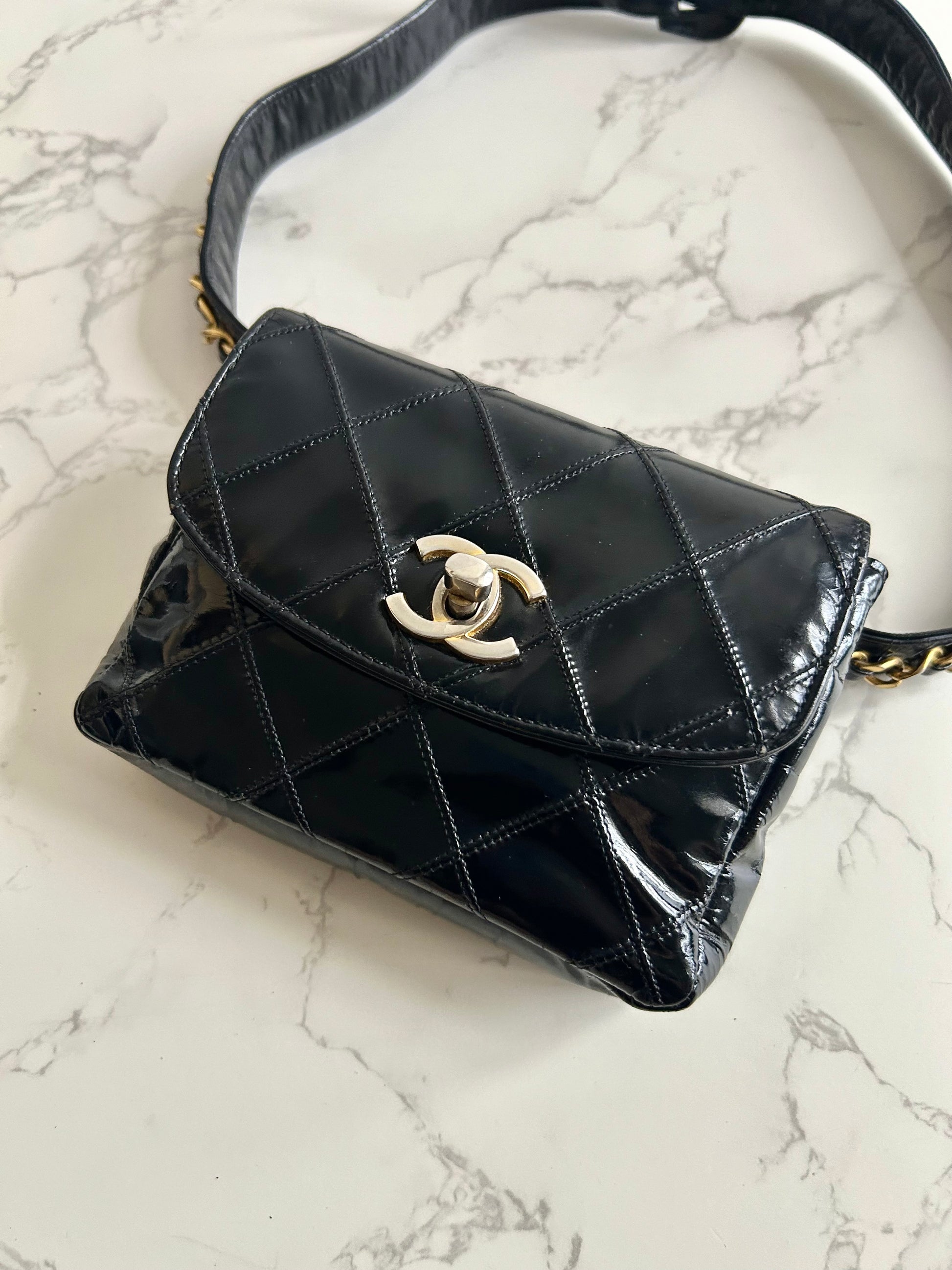 CHANEL rare black leather gold swivel buckle belt bag/side bag/clutch