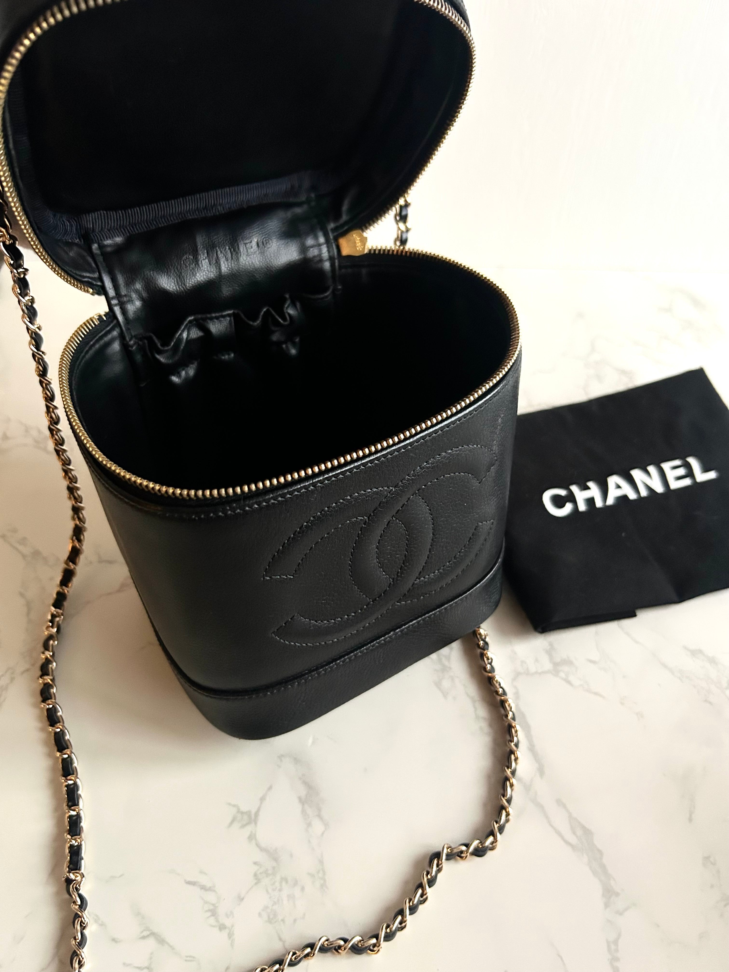 Chanel黑色金扣魚子醬Vanity盒子包/斜背包/側背包/單肩包