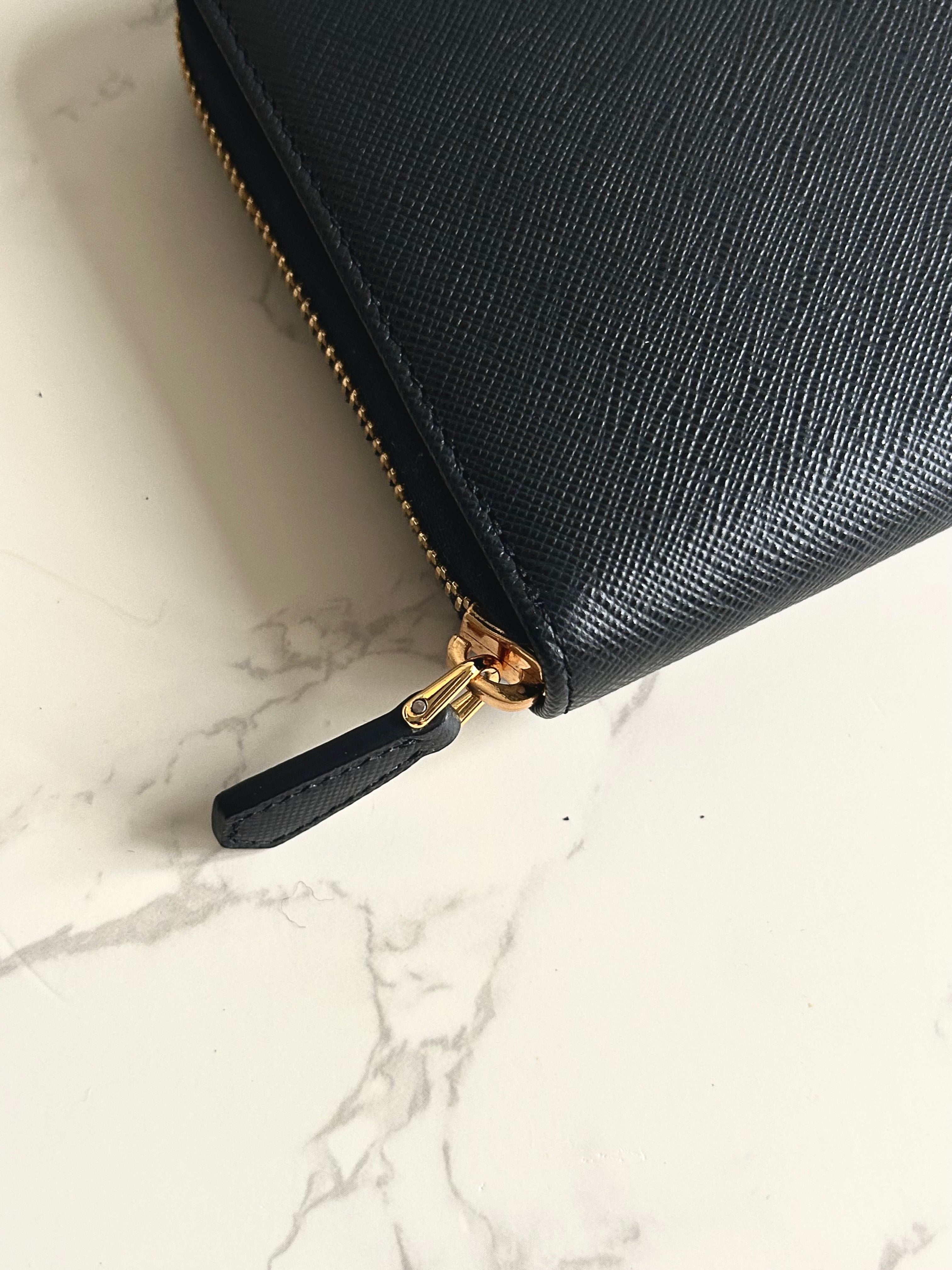 PRADA black gold triangle cowhide leather zipper long wallet/wallet/purse