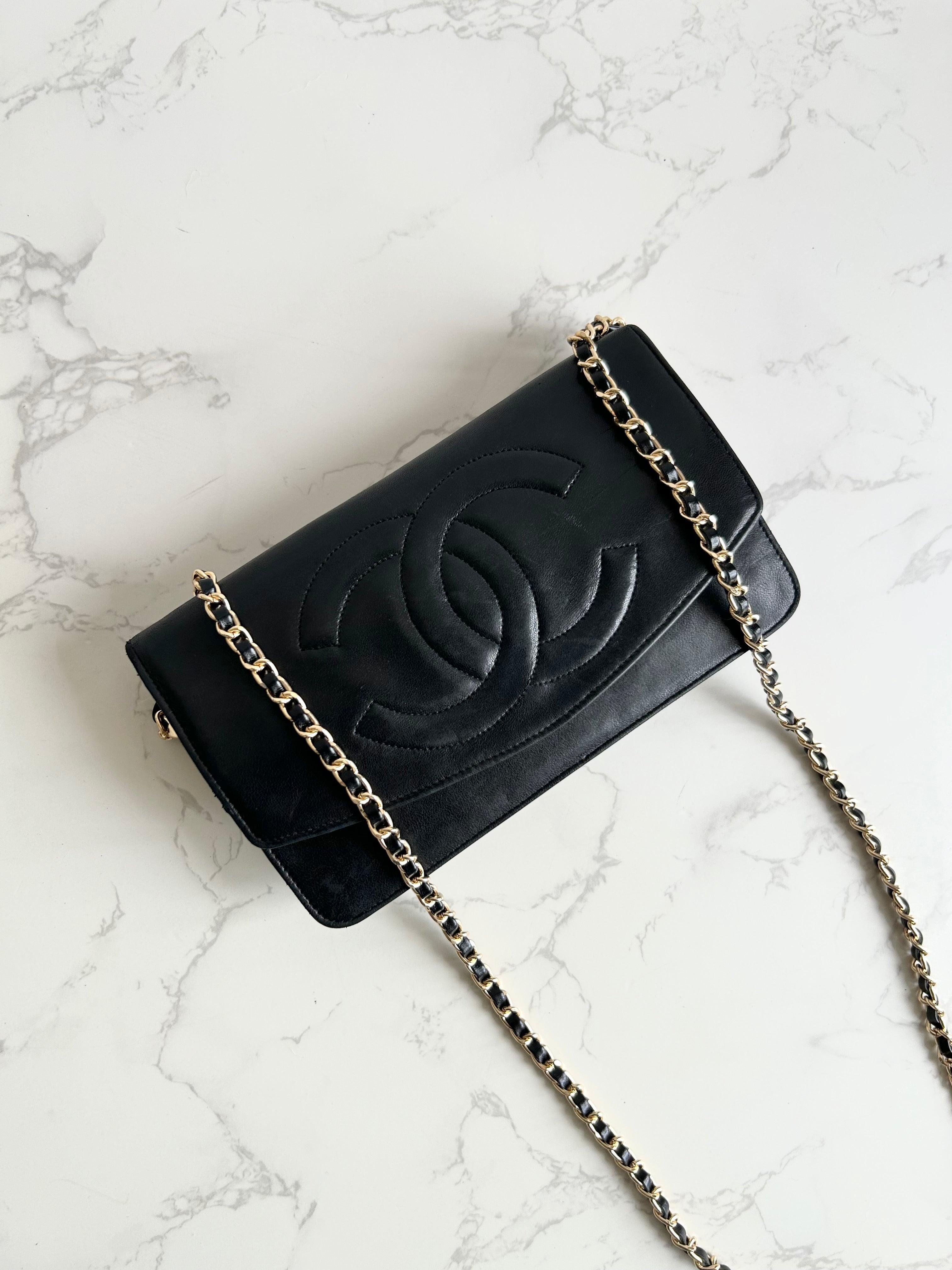 CHANEL rare black lambskin chain strap WOC/side bag/oblique bag