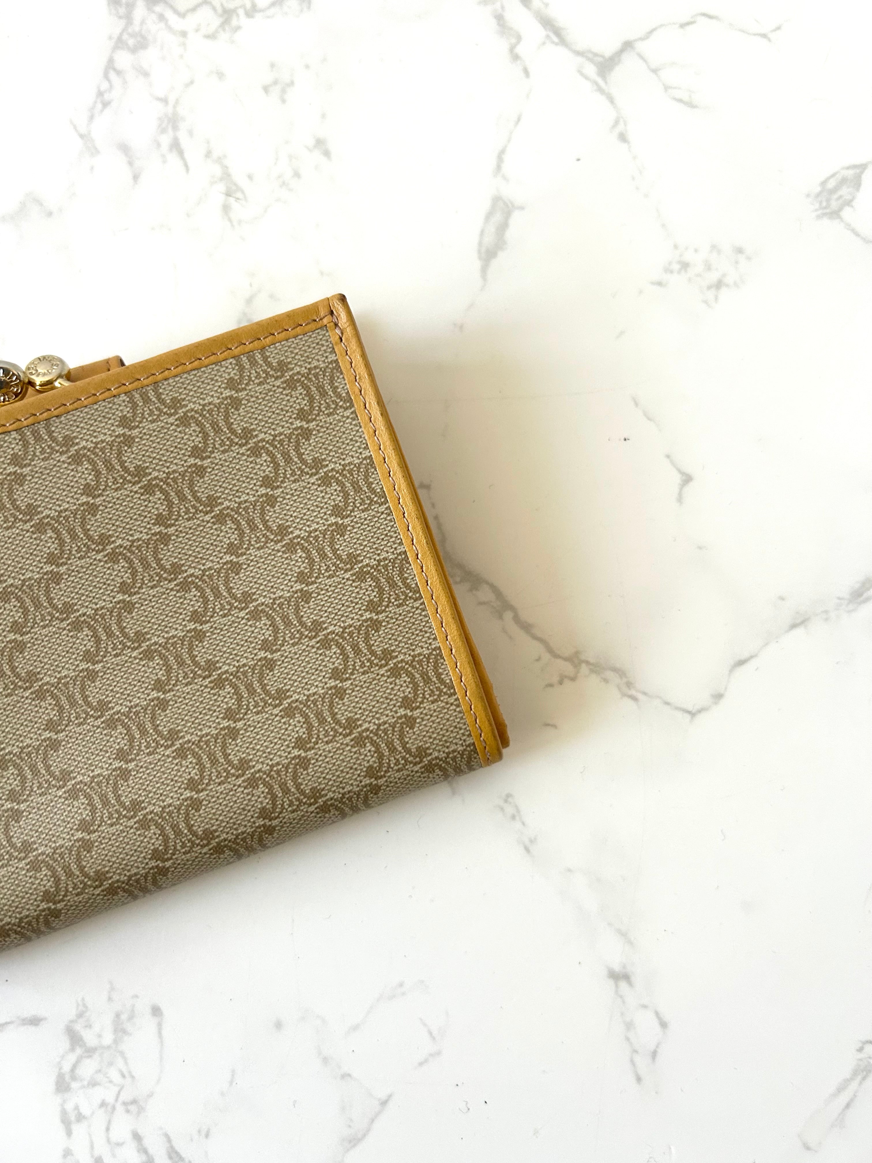 CELINE Beige Brown Presbyopia Arc de Triomphe Short Wallet/Purse/Wallet