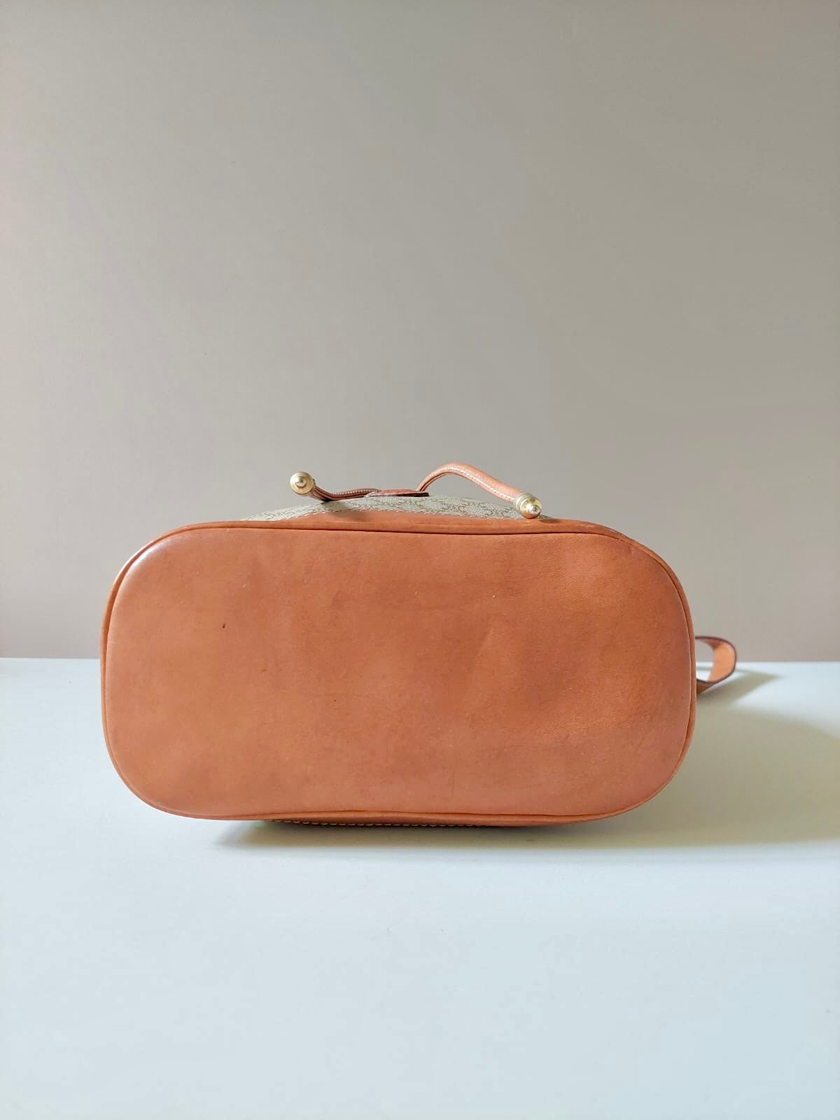 CELINE beige old flower leather shoulder drawstring bucket bag / side backpack / shoulder bag