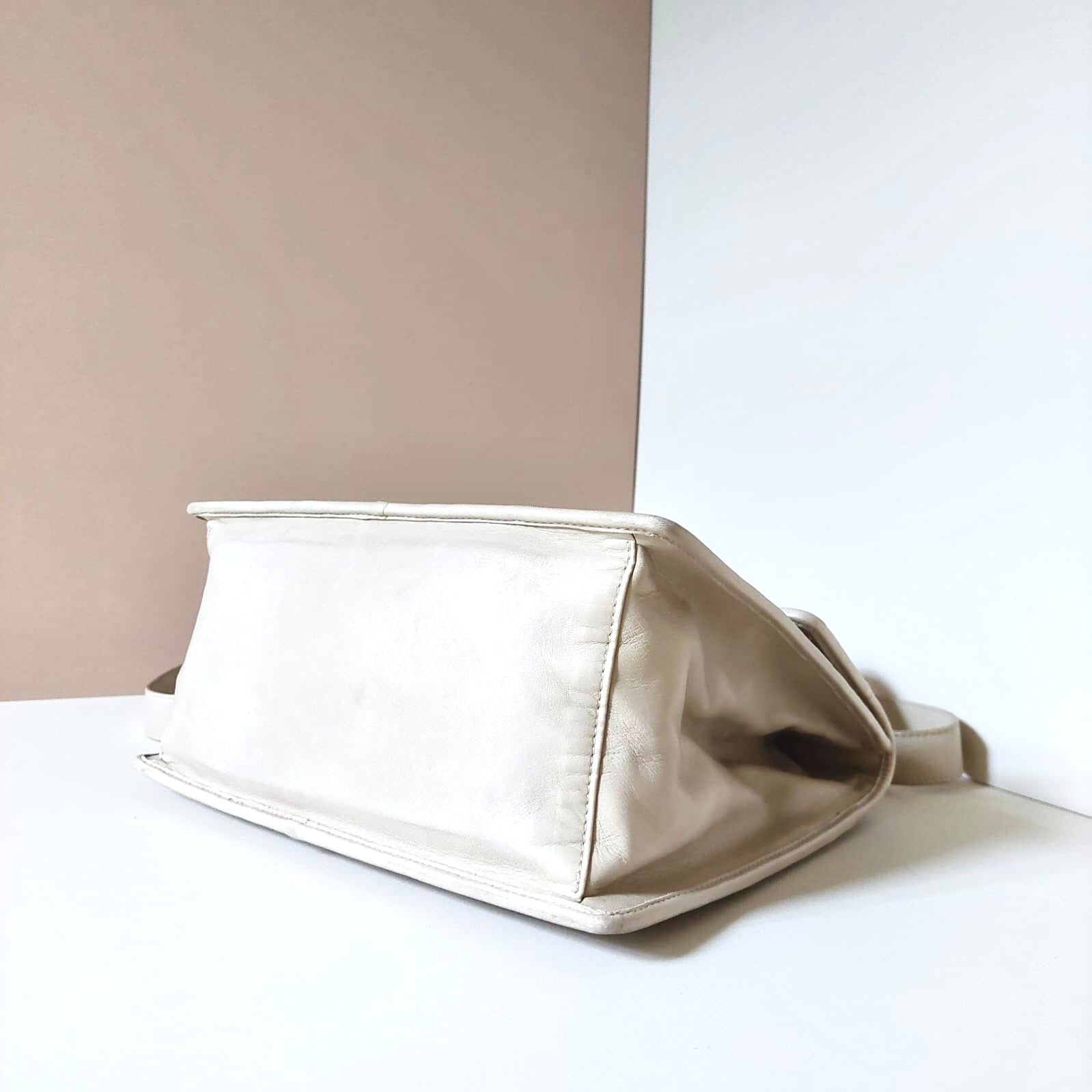 稀有Bottega Veneta米色凱莉皮革凱莉手提包/側背包/斜背包